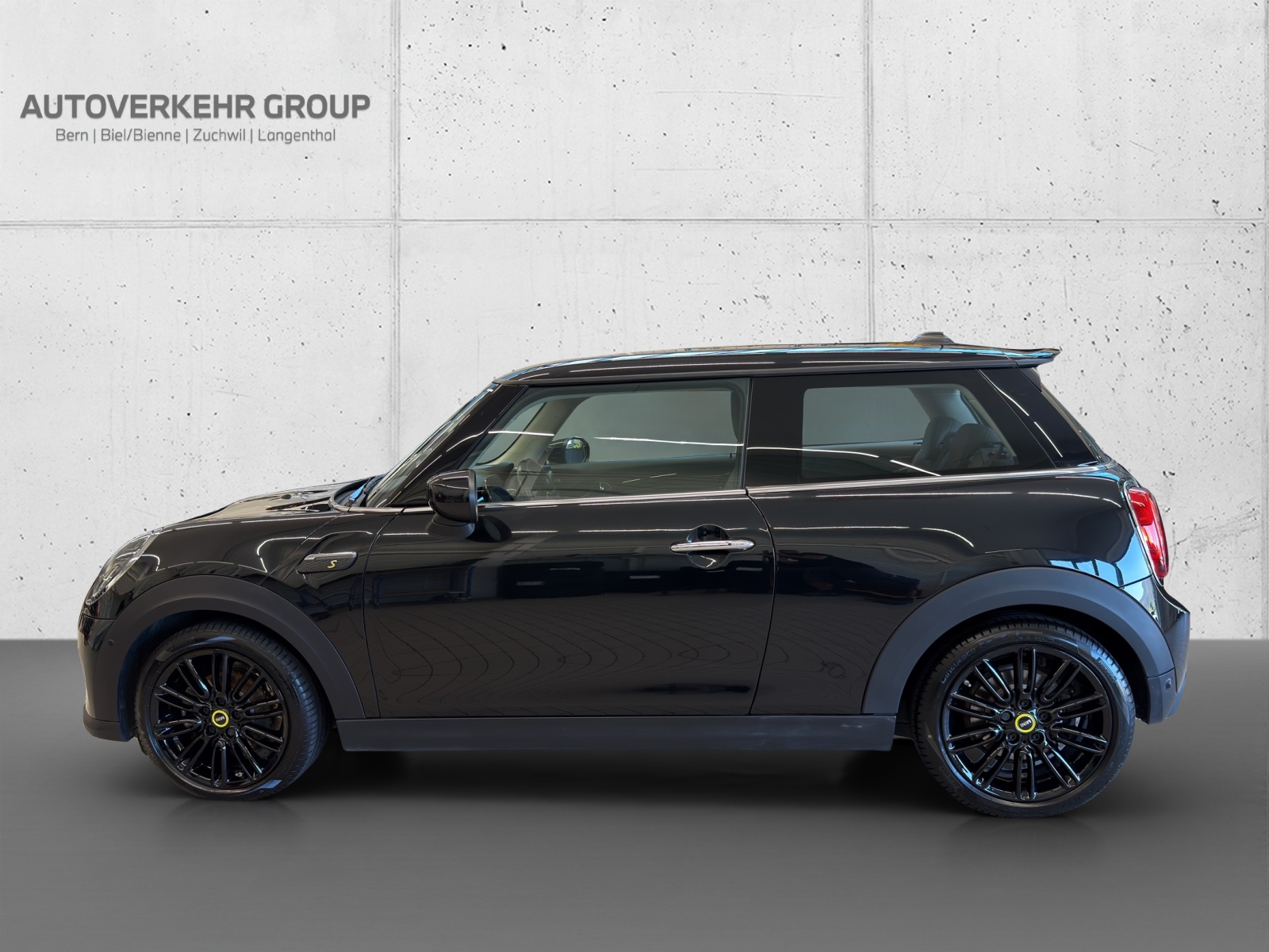 MINI Cooper SE-image-3