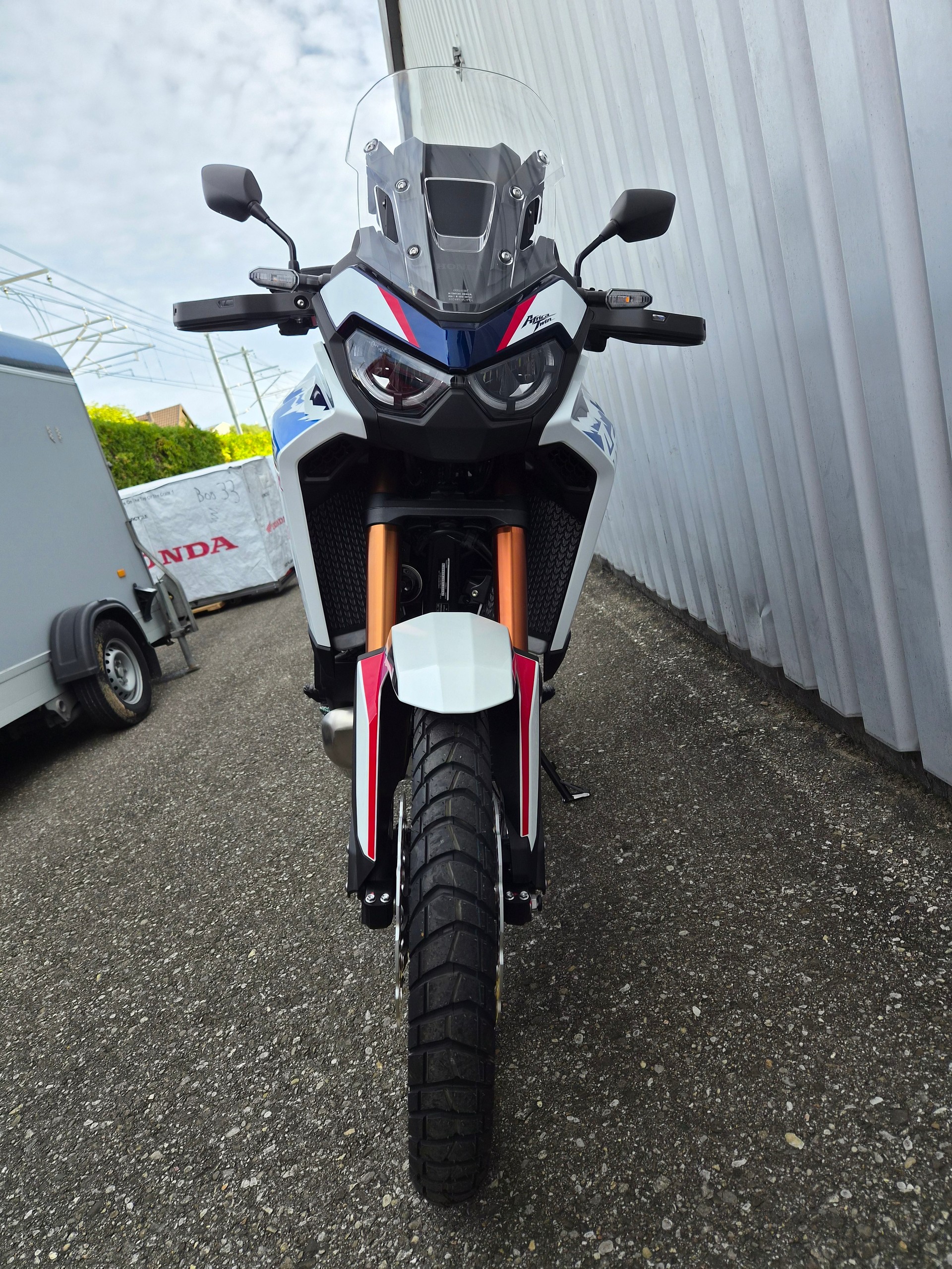 HONDA CRF 1100 DCT Africa Twin-showroom-element-3