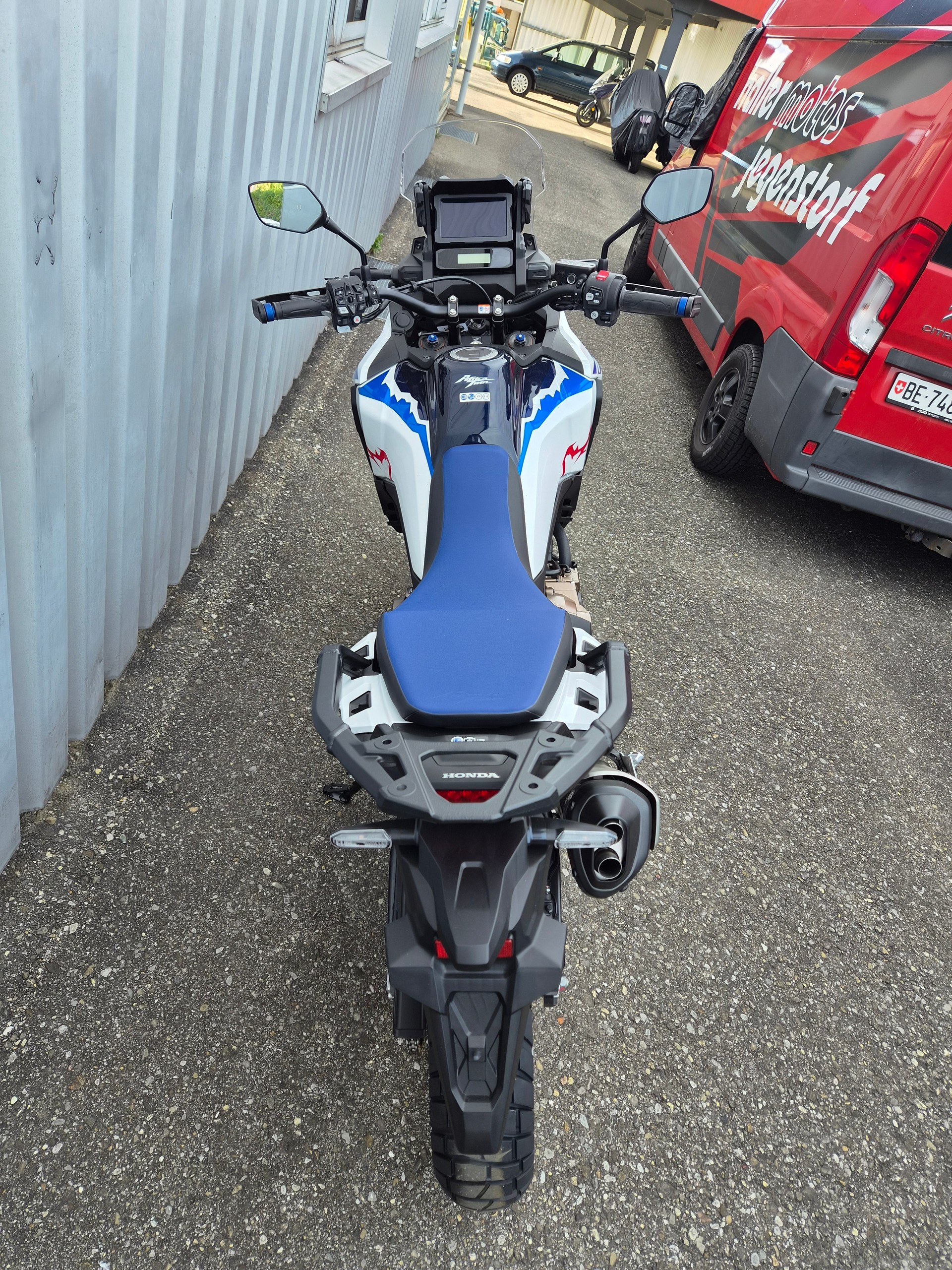 HONDA CRF 1100 DCT Africa Twin-image-7