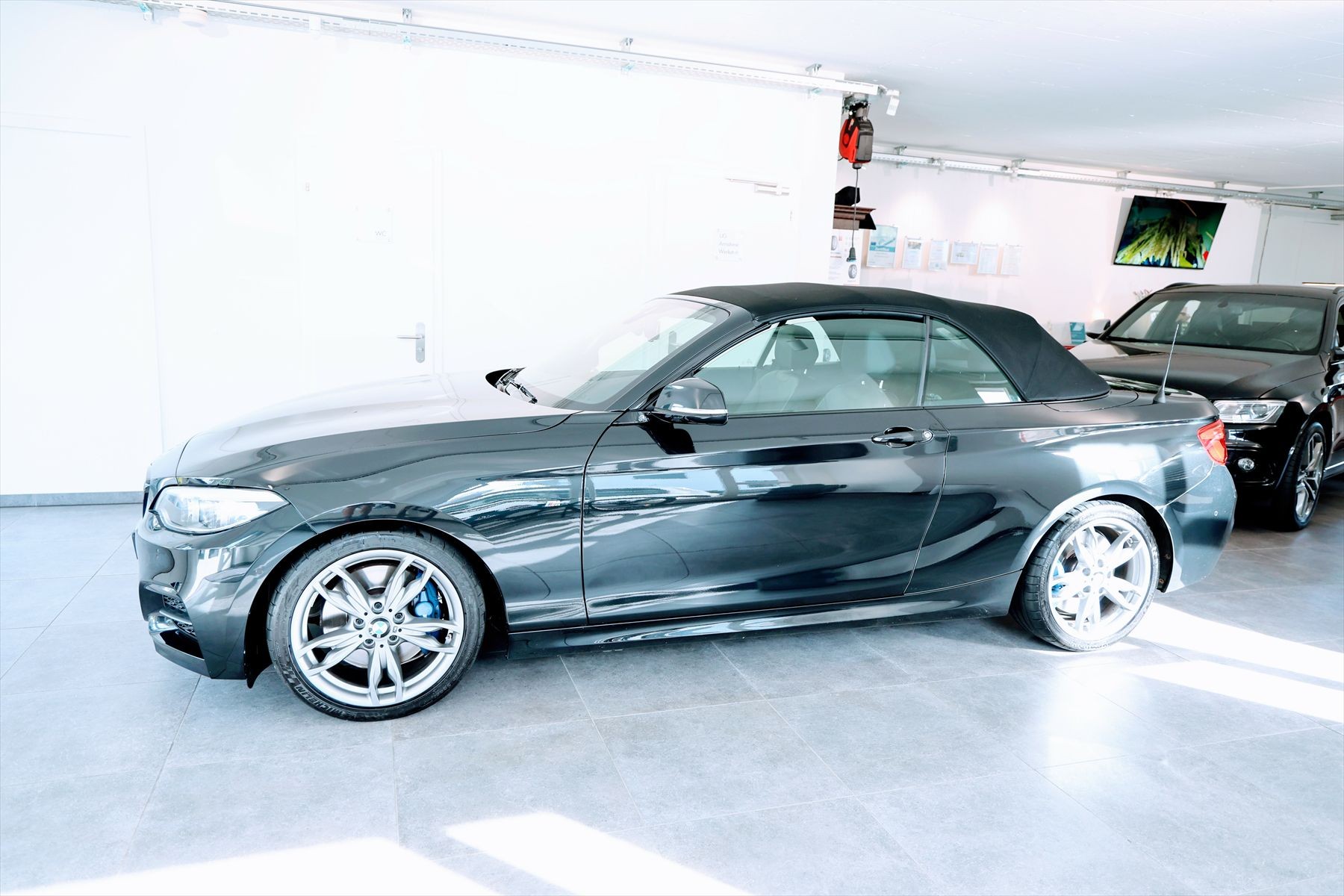 BMW M240i xDrive Cabrio LCI-image-1