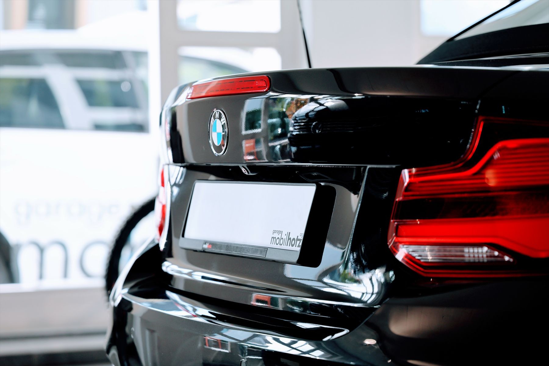 BMW M240i xDrive Cabrio LCI-image-9