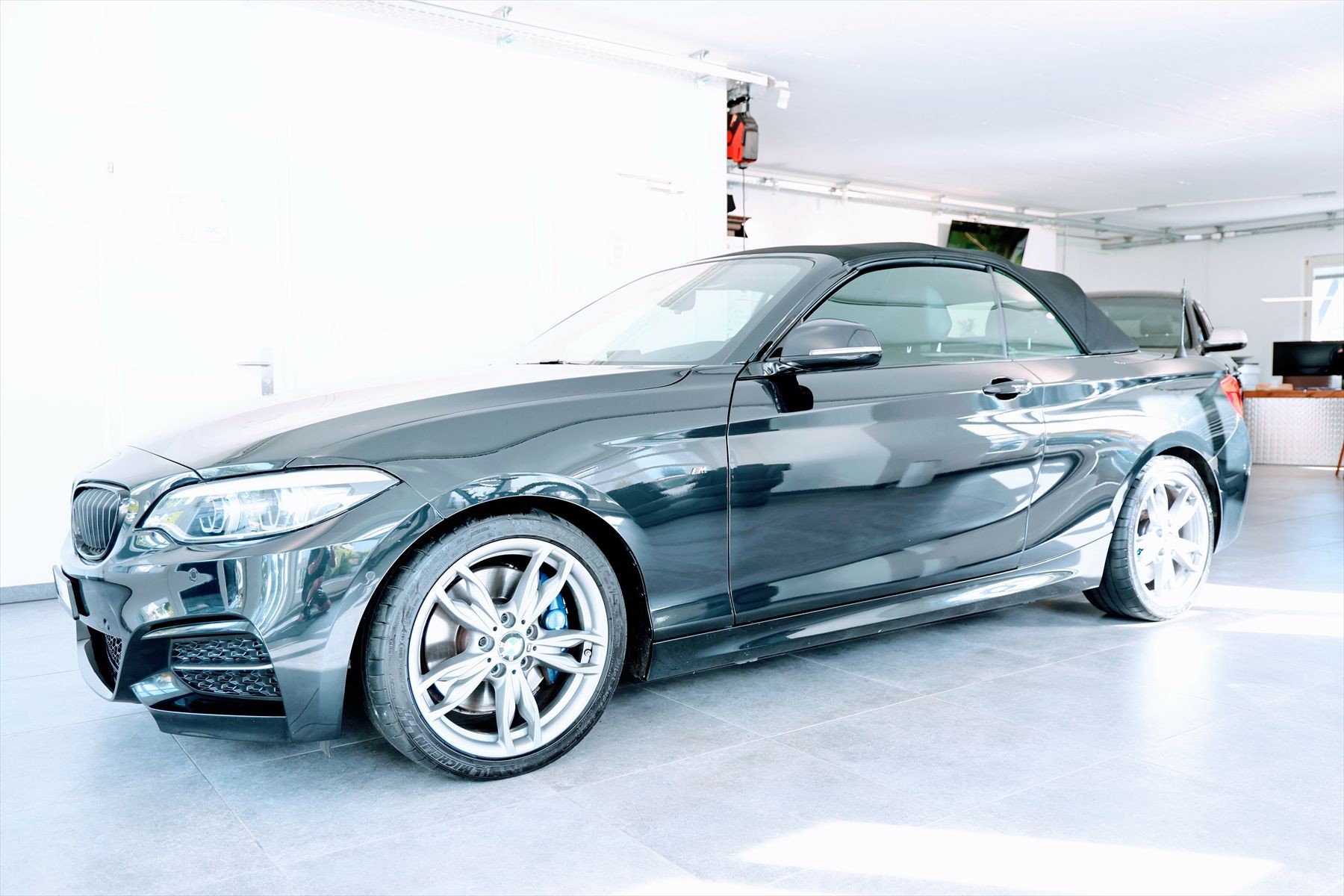 BMW M240i xDrive Cabrio LCI-image-8