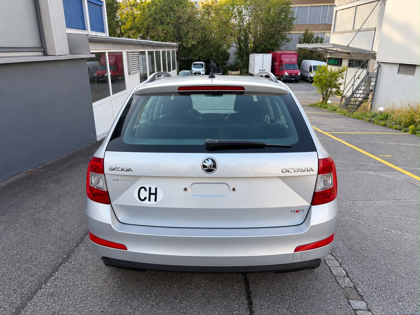 SKODA Octavia Combi 1.6 TDI Elegance 4x4-image-7