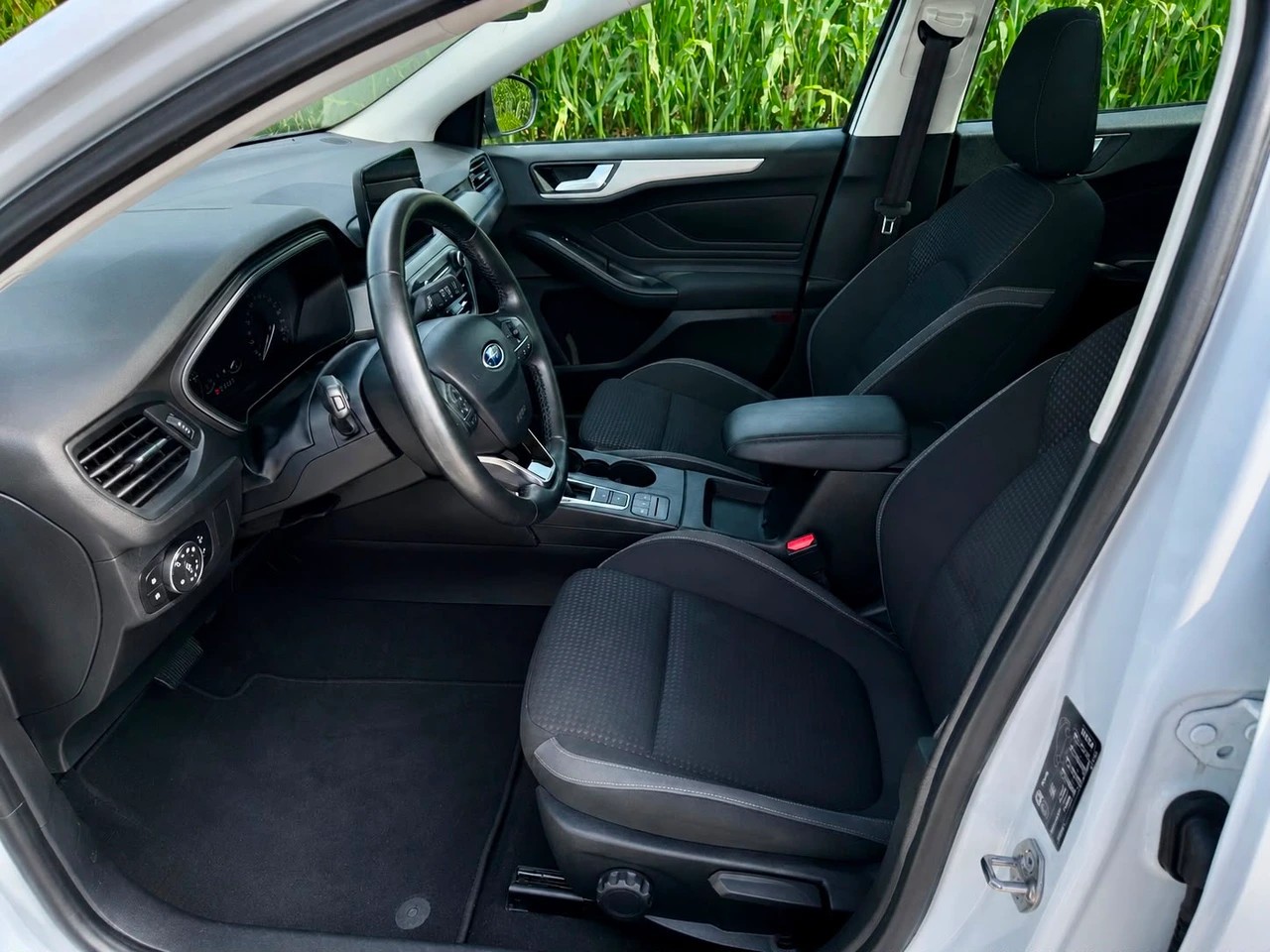 FORD Focus 1.5 TDCi Cool Connect Automatic-image-5