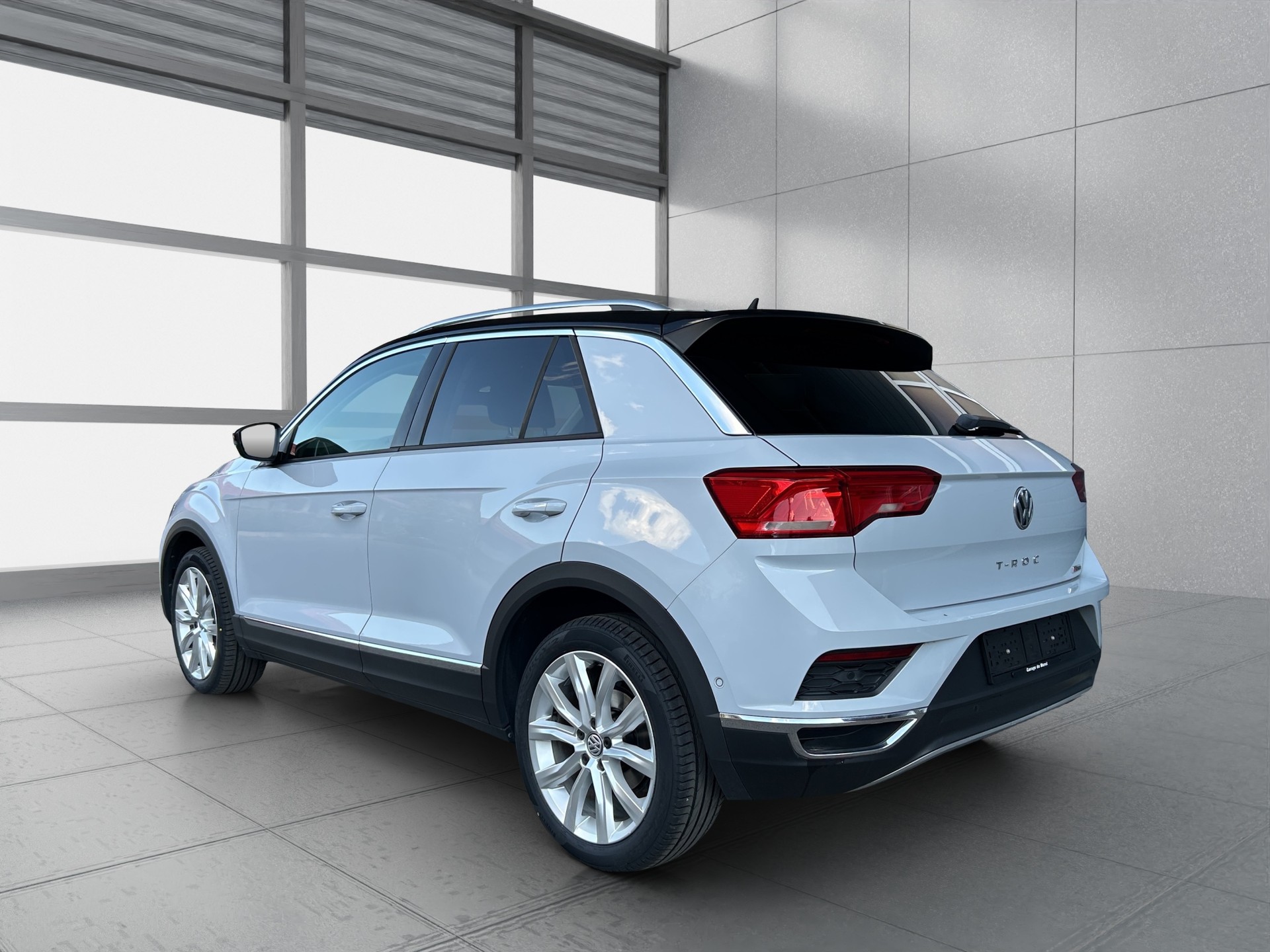VW T-Roc 2.0 TSI Advance DSG 4Motion-image-2