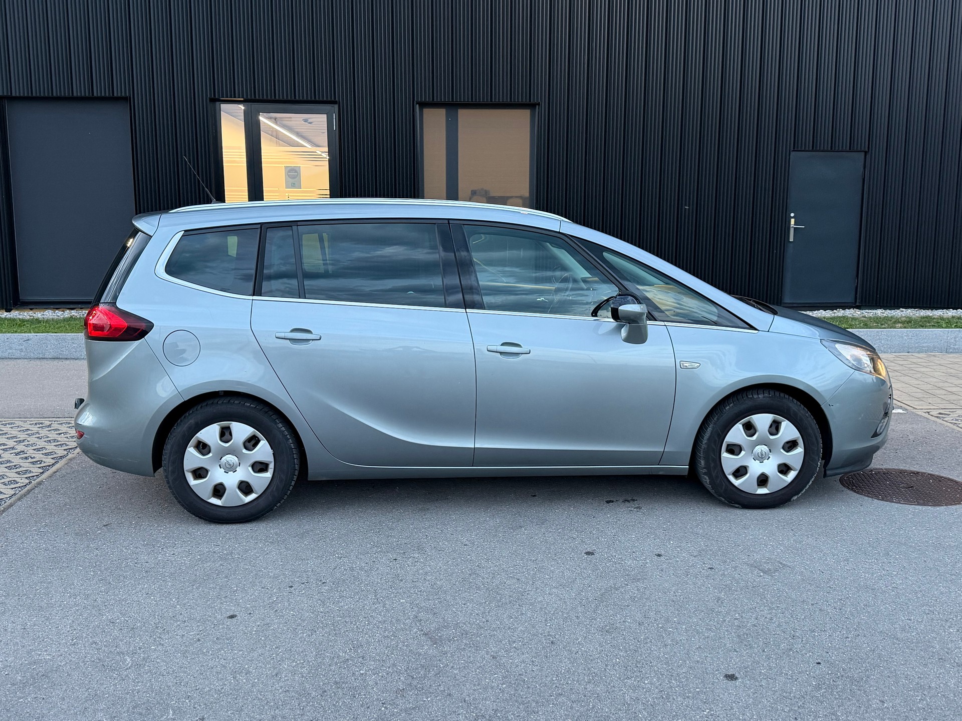 OPEL Zafira Tourer 1.4i 16V Turbo-image-4