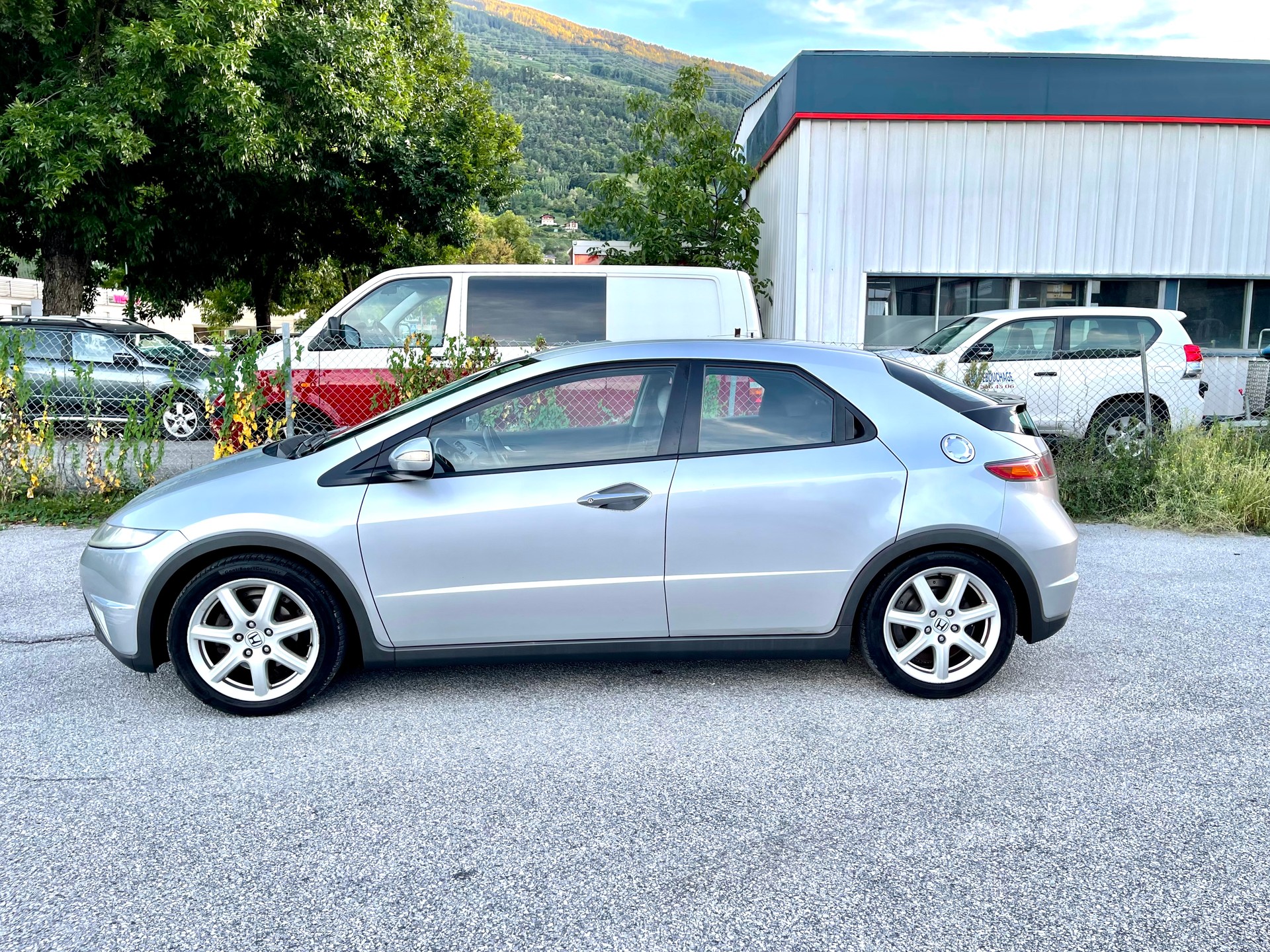 HONDA Civic 1.8i Sport-image-8