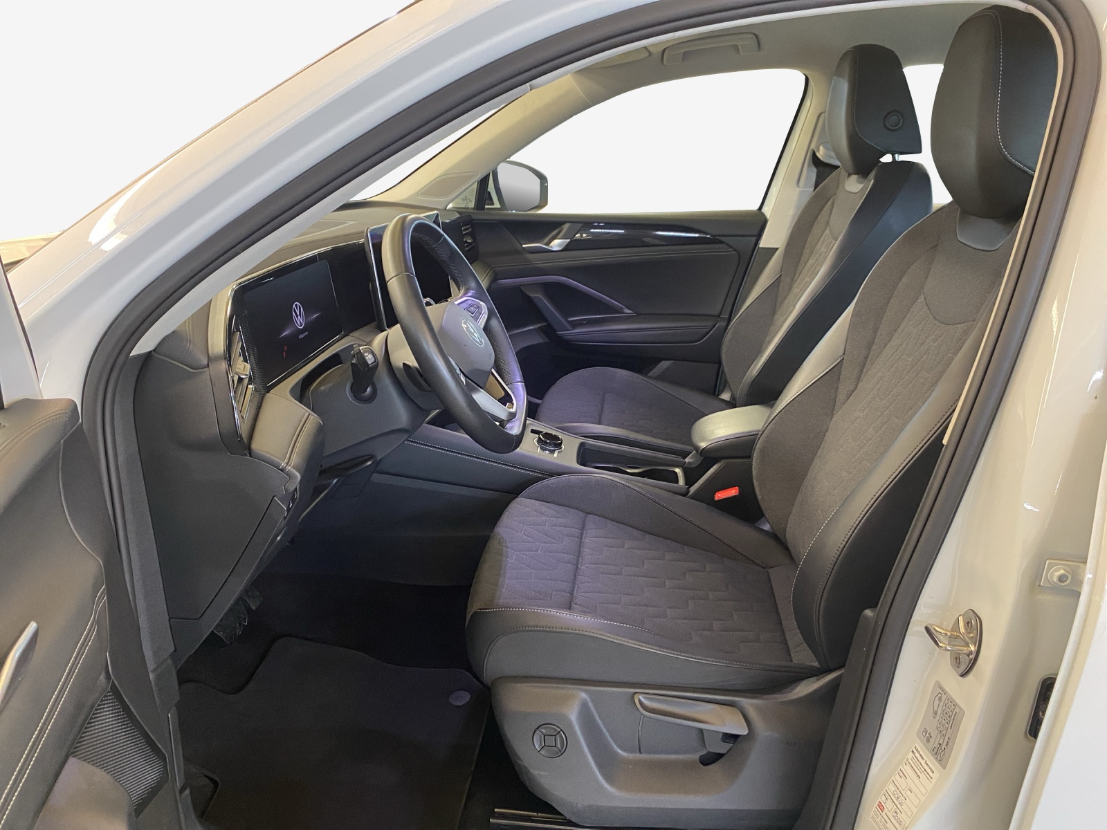 VW Tiguan 2.0 TDI SCR Life DSG-image-7