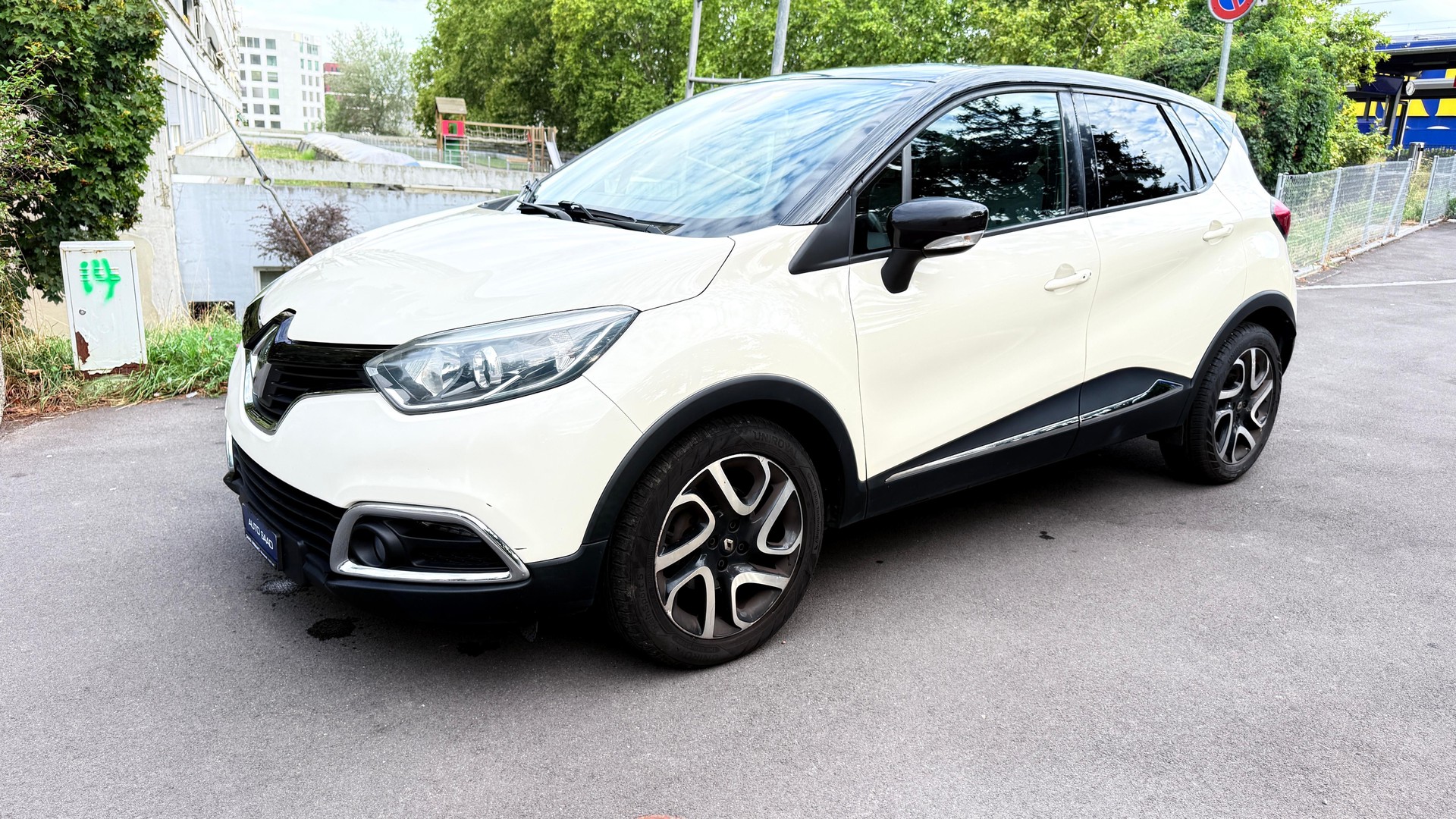 RENAULT Captur 1.5 dCi Dynamique EDC 2014-image-2