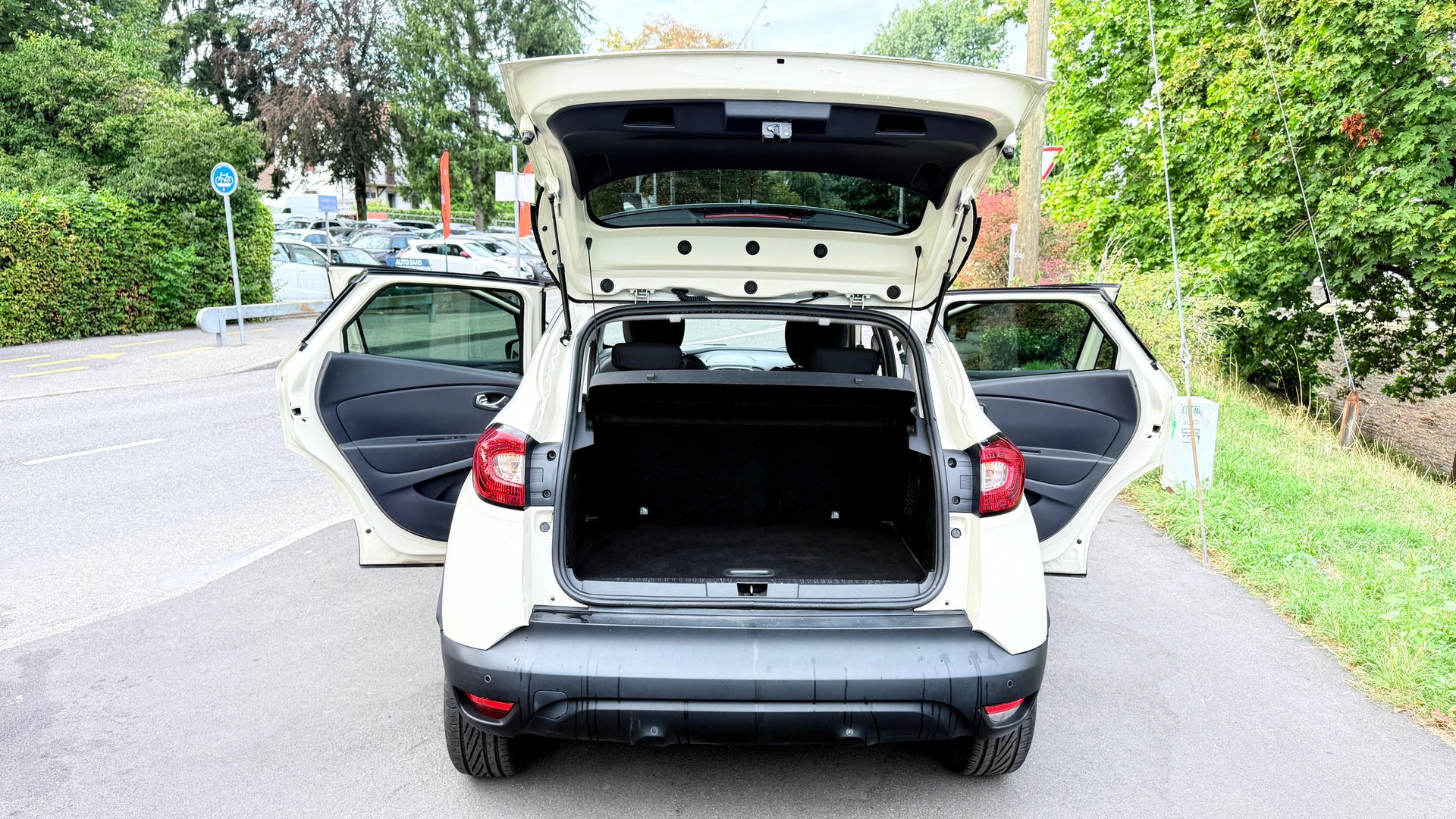 RENAULT Captur 1.5 dCi Dynamique EDC 2014-image-14