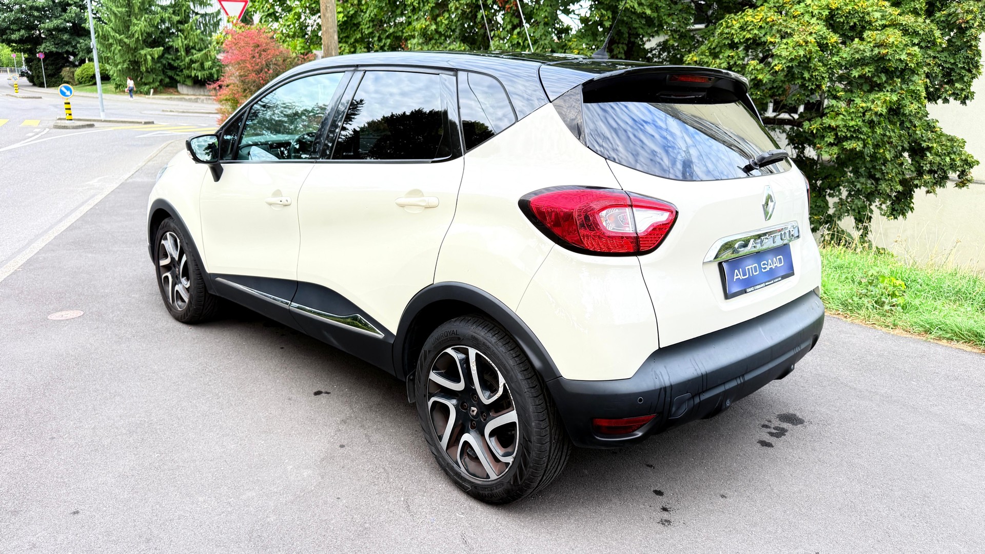 RENAULT Captur 1.5 dCi Dynamique EDC 2014-image-4