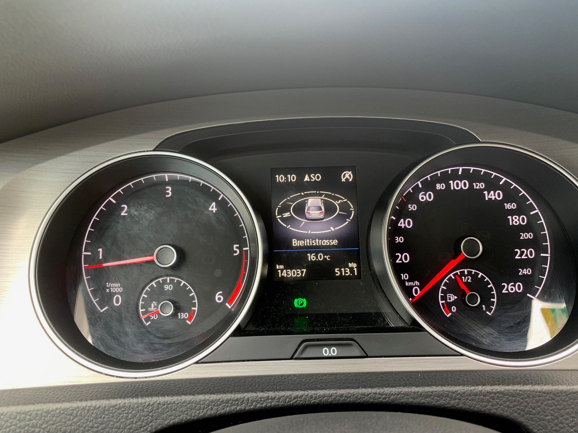 VW Golf Variant 1.6 TDI Comfortline DSG-image-13