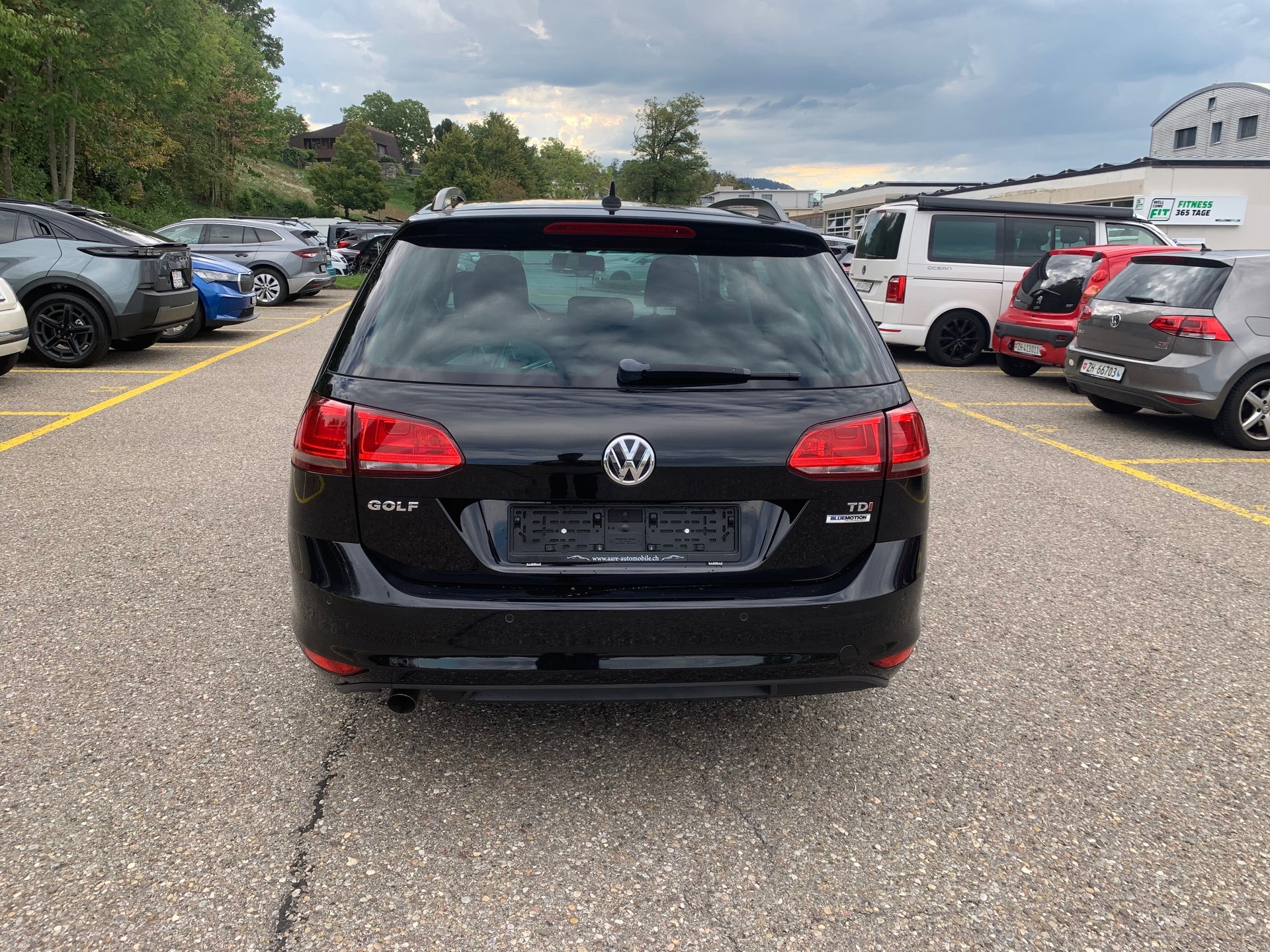 VW Golf Variant 1.6 TDI Comfortline DSG-image-4