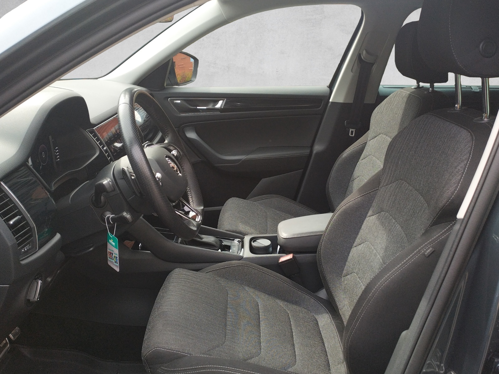 SKODA Kodiaq 2.0 TDI CR Style 4x4 DSG-image-8