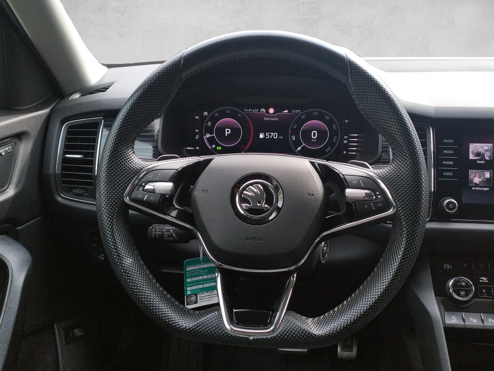 SKODA Kodiaq 2.0 TDI CR Style 4x4 DSG-image-10