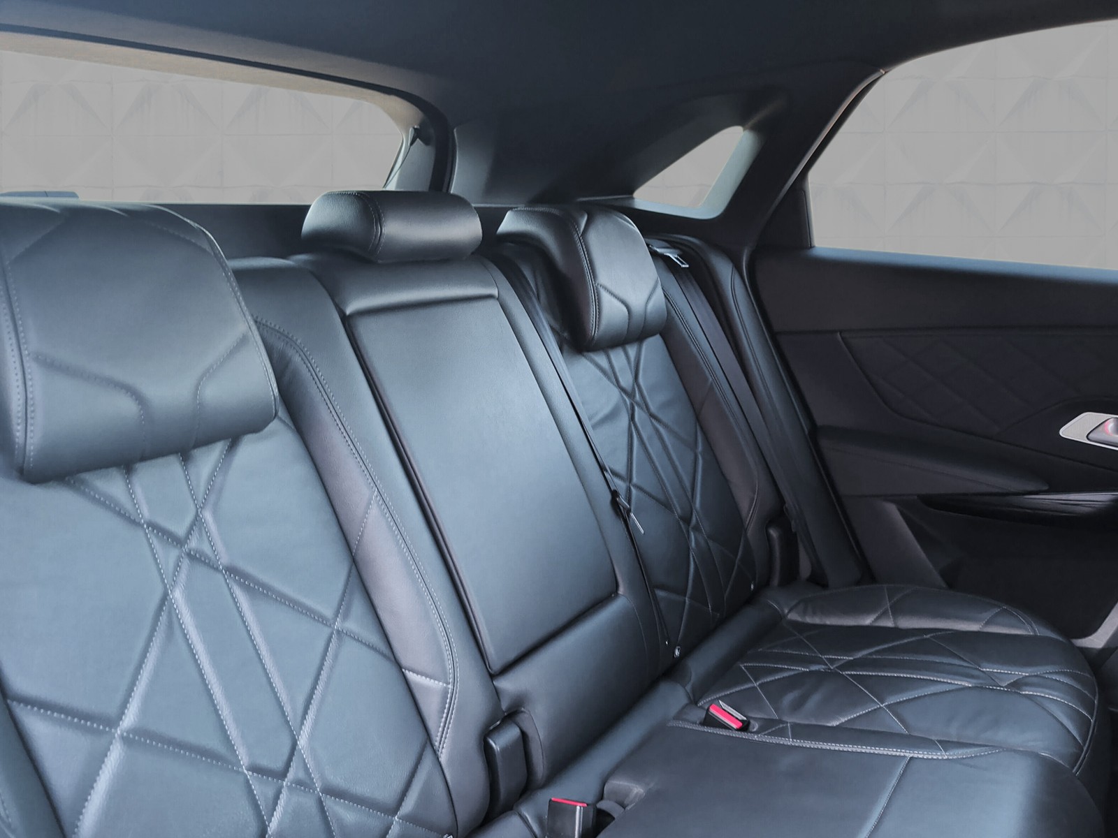 DS AUTOMOBILES DS 7 Crossback BlueHDi BE Chic Automatic-image-11
