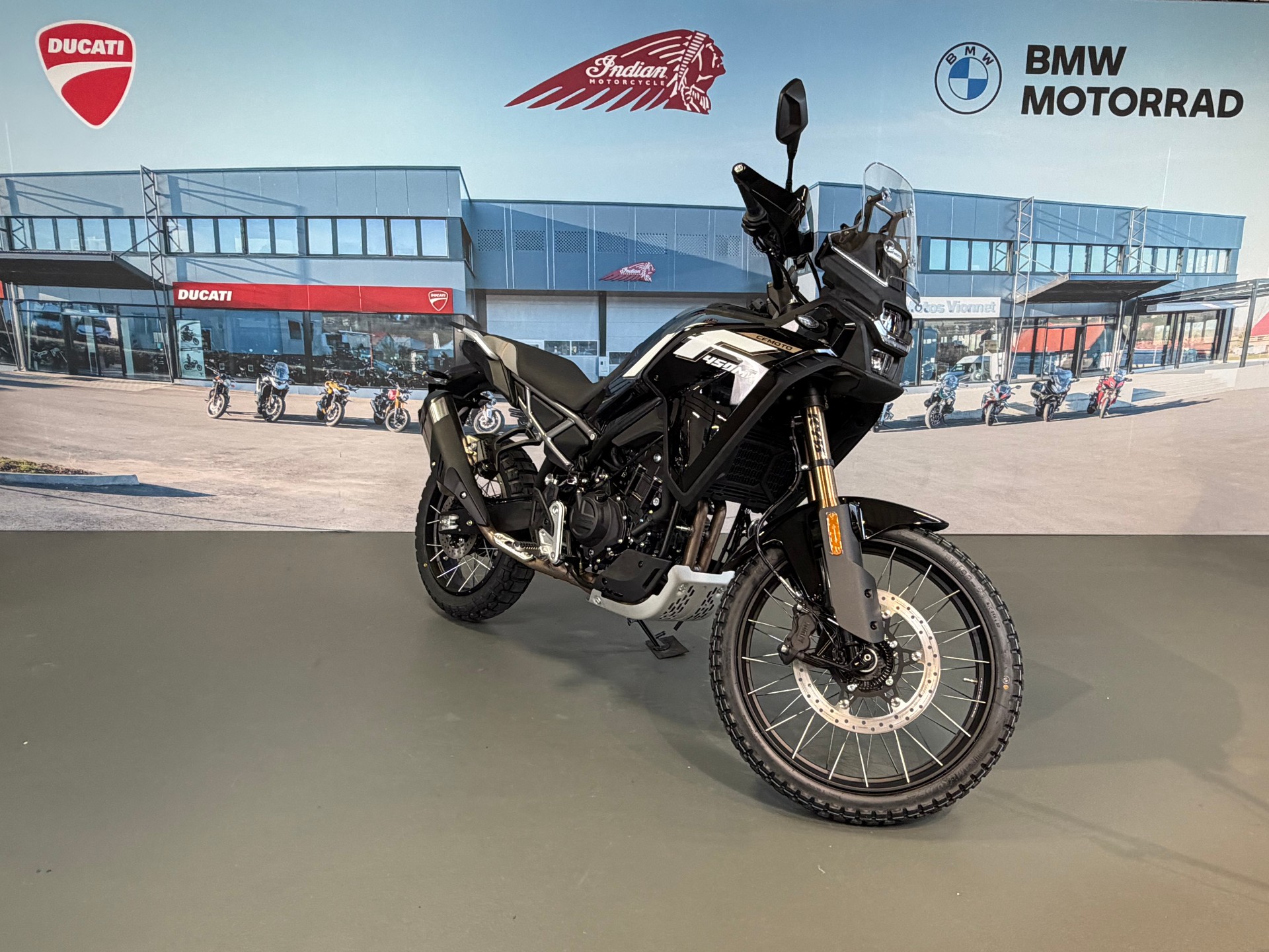 CF MOTO 450MT