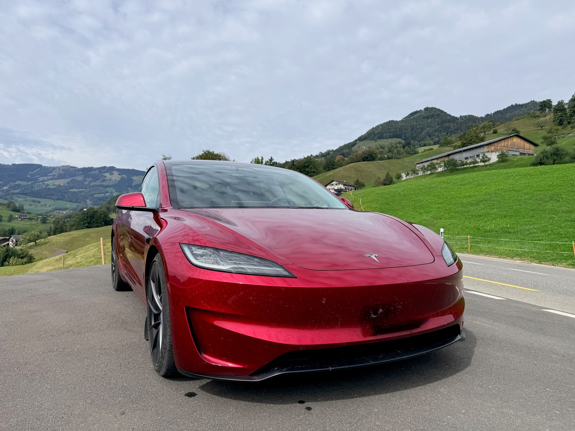 TESLA Performance Free Supercharging for life-image-0