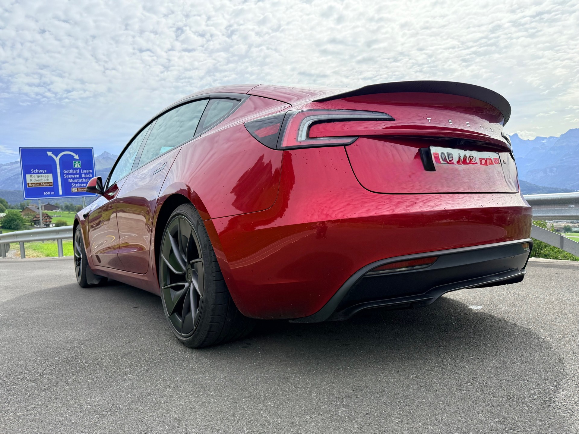 TESLA Performance Free Supercharging for life-image-3