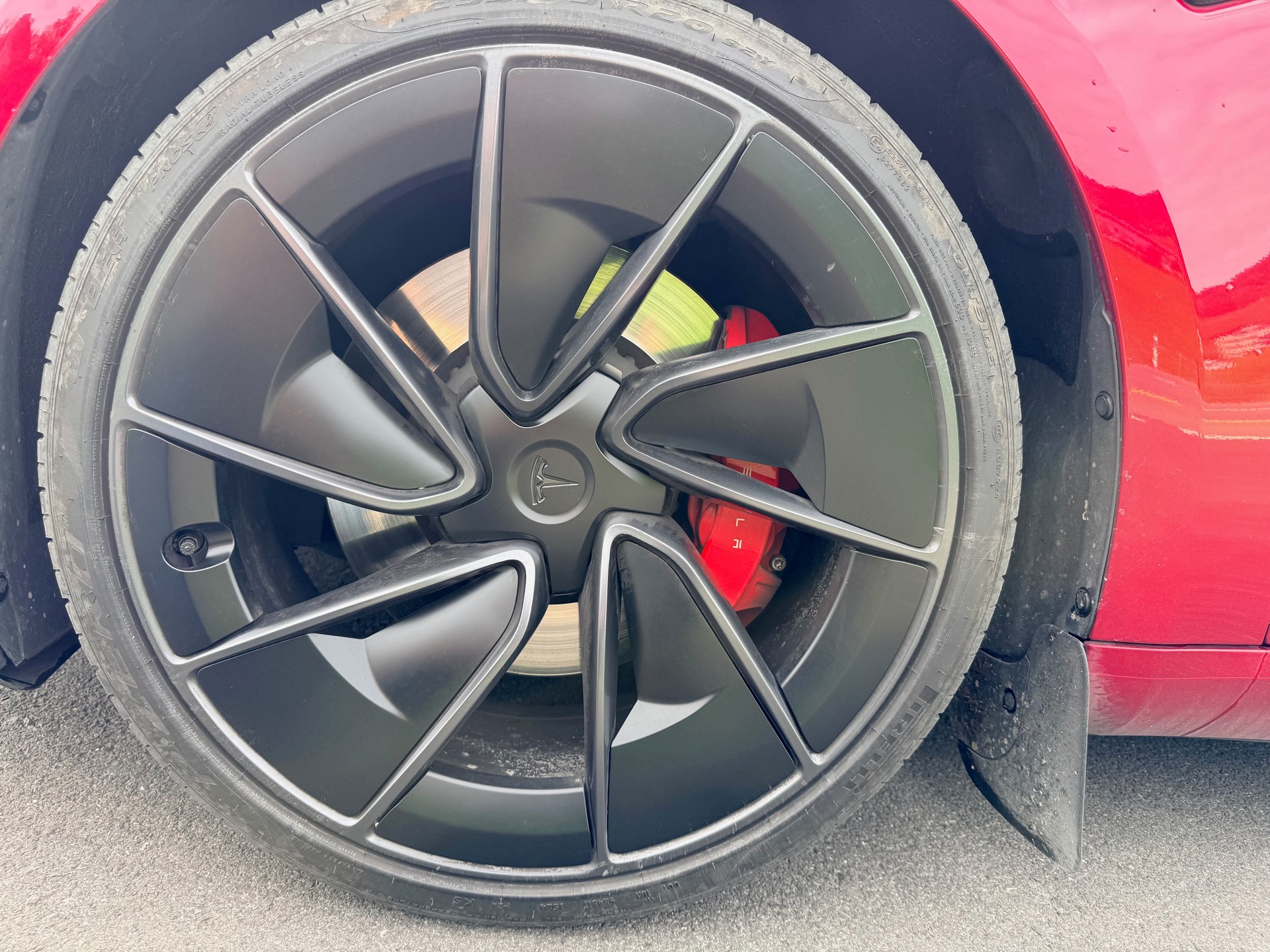 TESLA Performance Free Supercharging for life-image-7