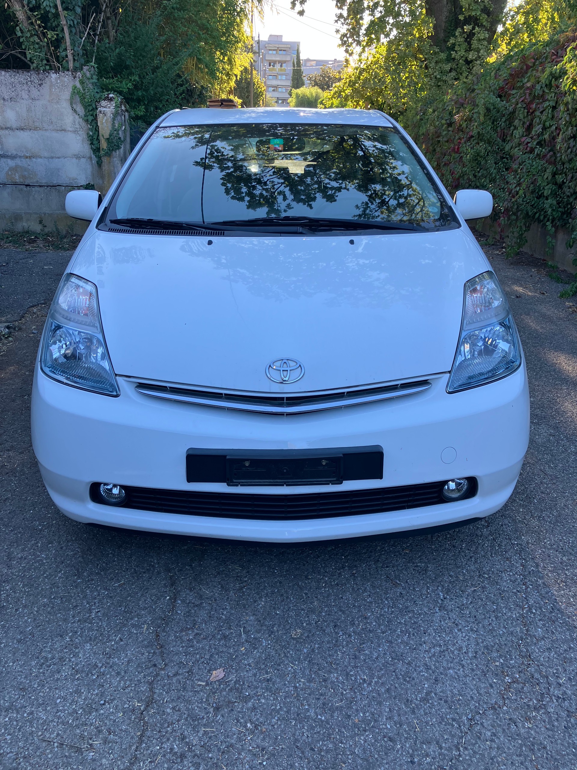 TOYOTA Prius 1.5 16V Hybrid-image-0