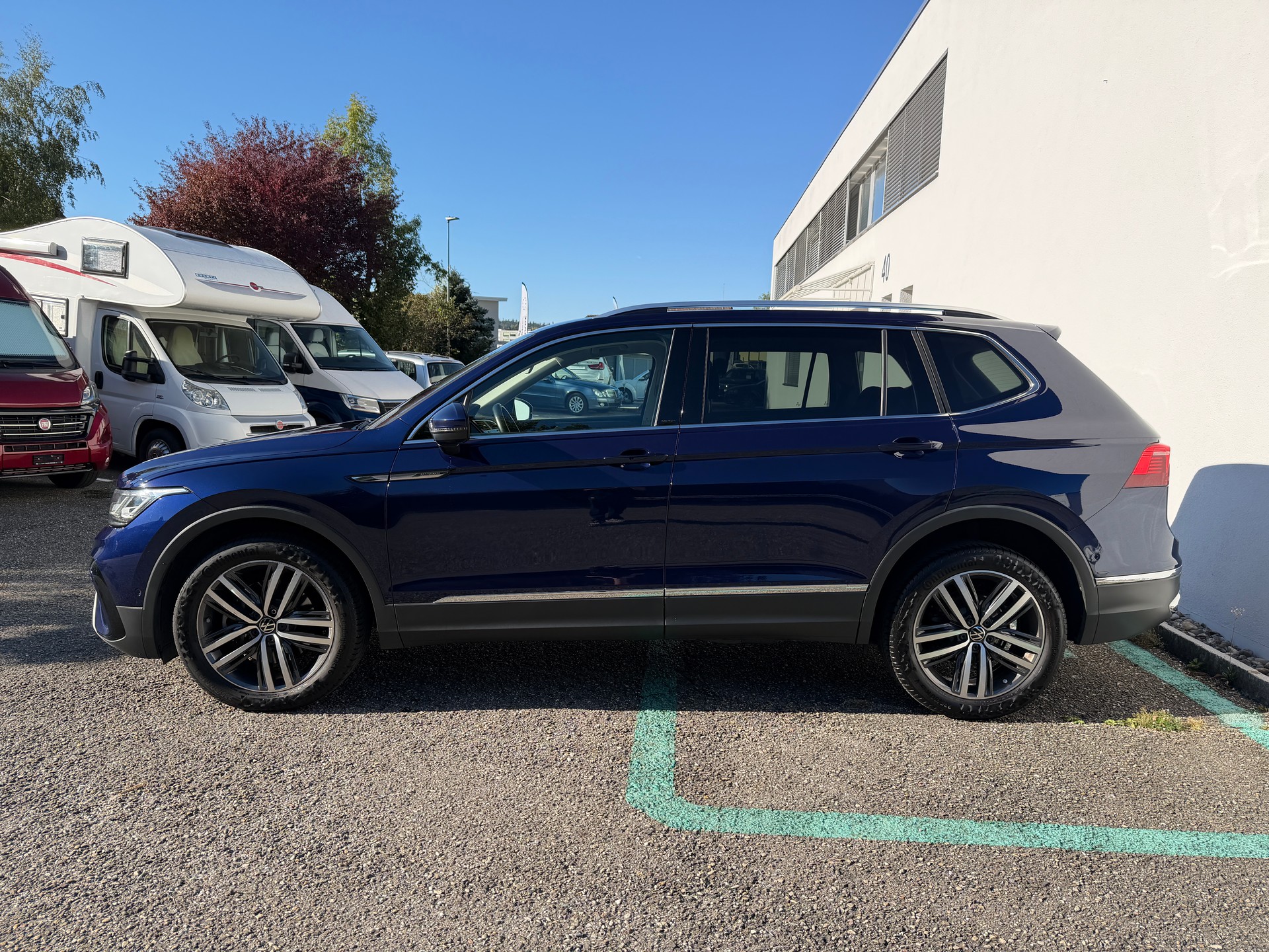 VW Tiguan Allspace 2.0 TDI SCR R-Line 4Motion DSG-image-7