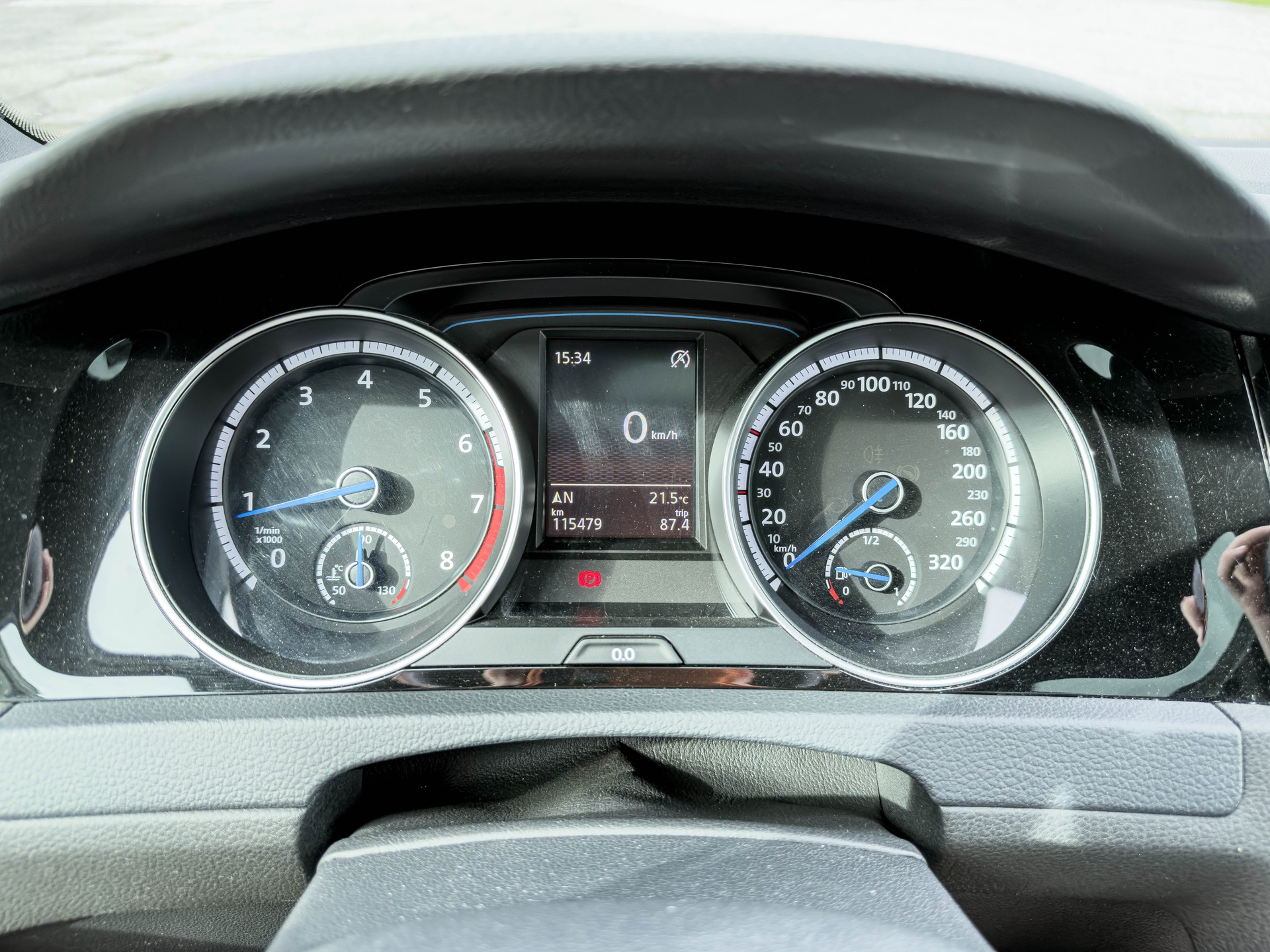 VW 2.0 TSI R DSG 4motion-image-15