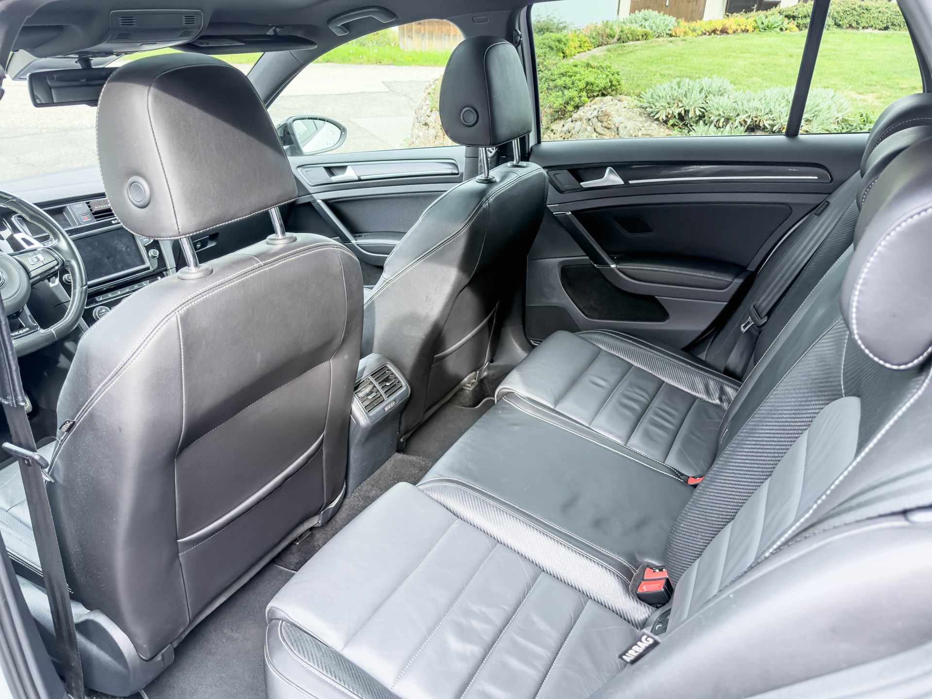 VW 2.0 TSI R DSG 4motion-image-17