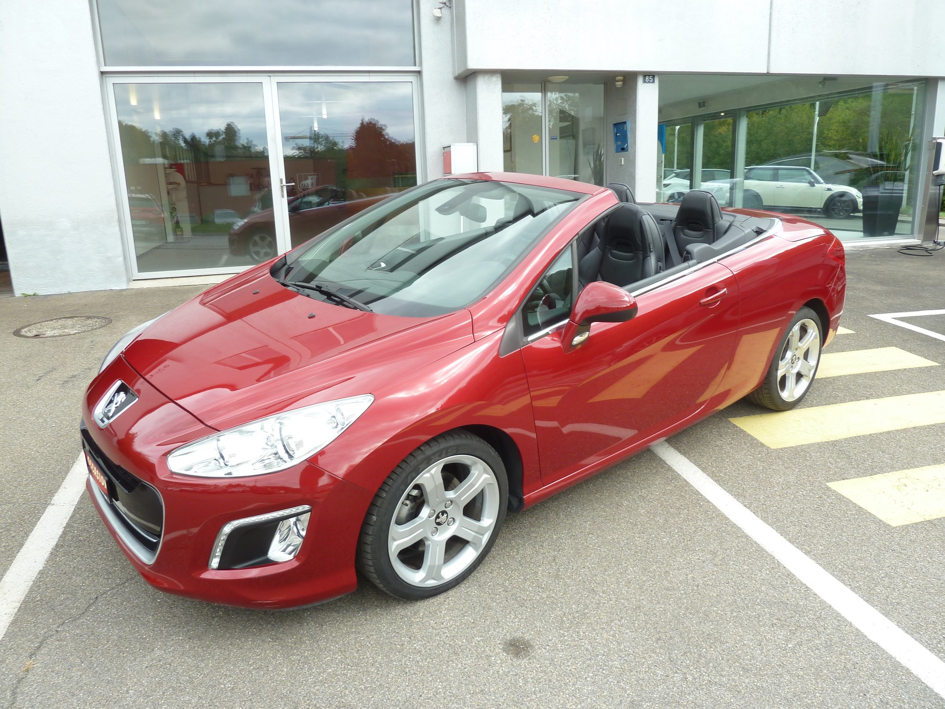 PEUGEOT 308 CC 2.0 HDI Allure-image-6