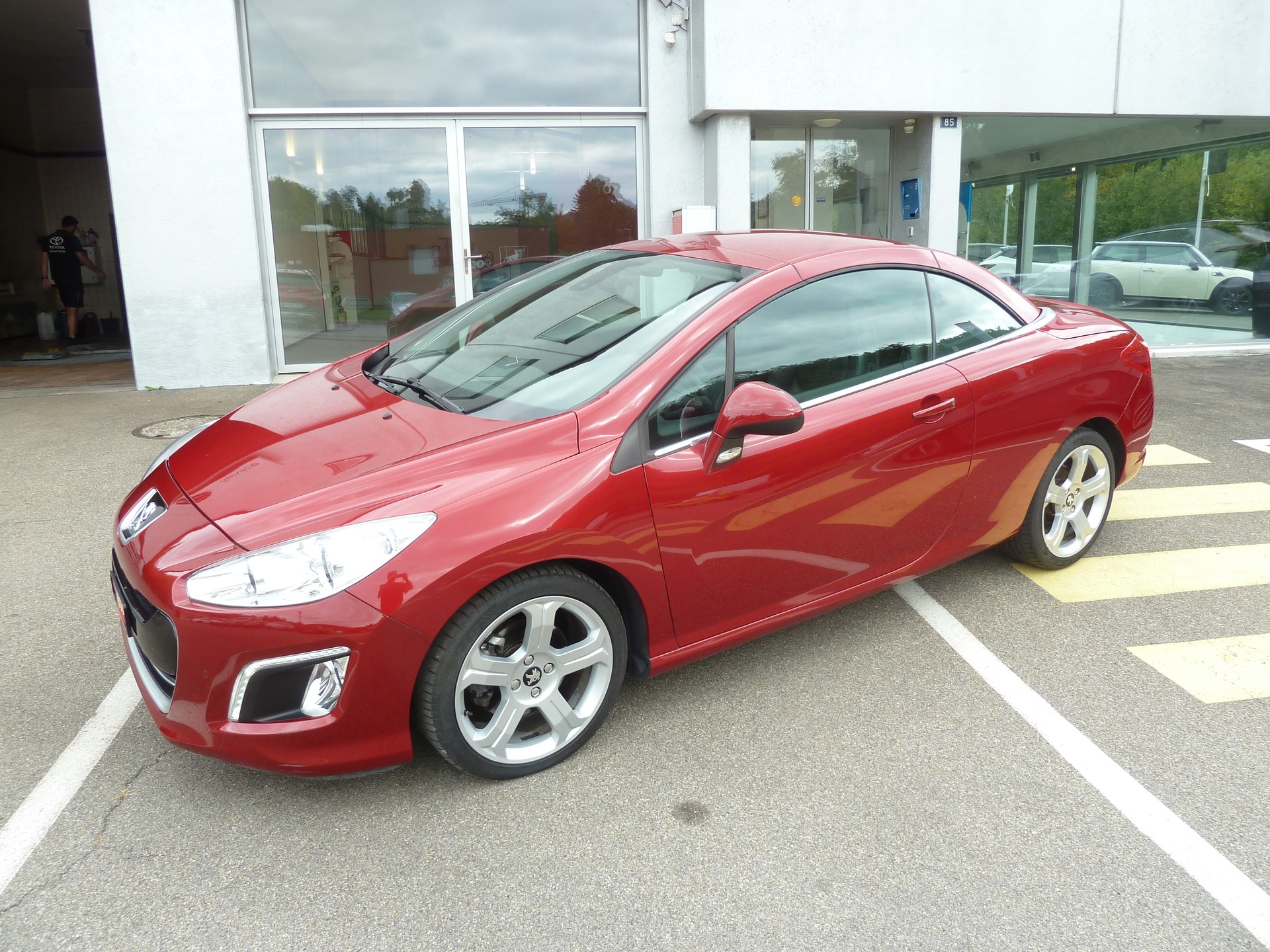 PEUGEOT 308 CC 2.0 HDI Allure-image-4