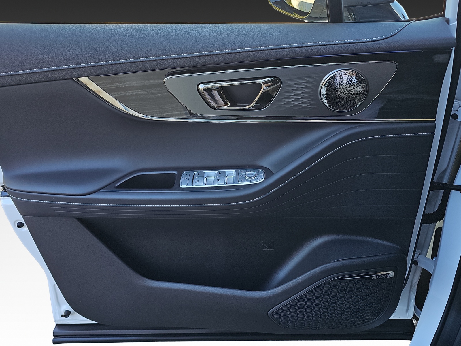 OMODA 5 61kWh Premium-image-12