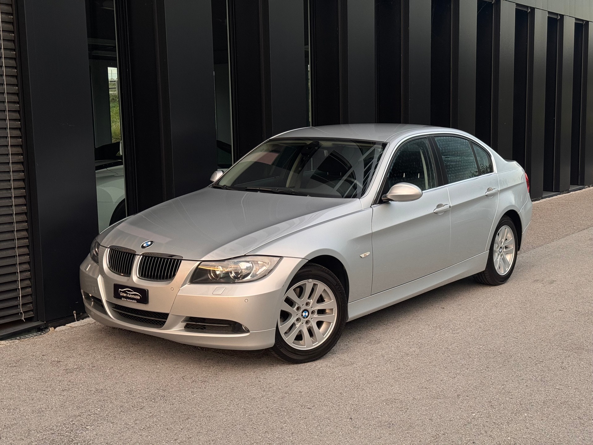 BMW 325xi Steptronic-image-0