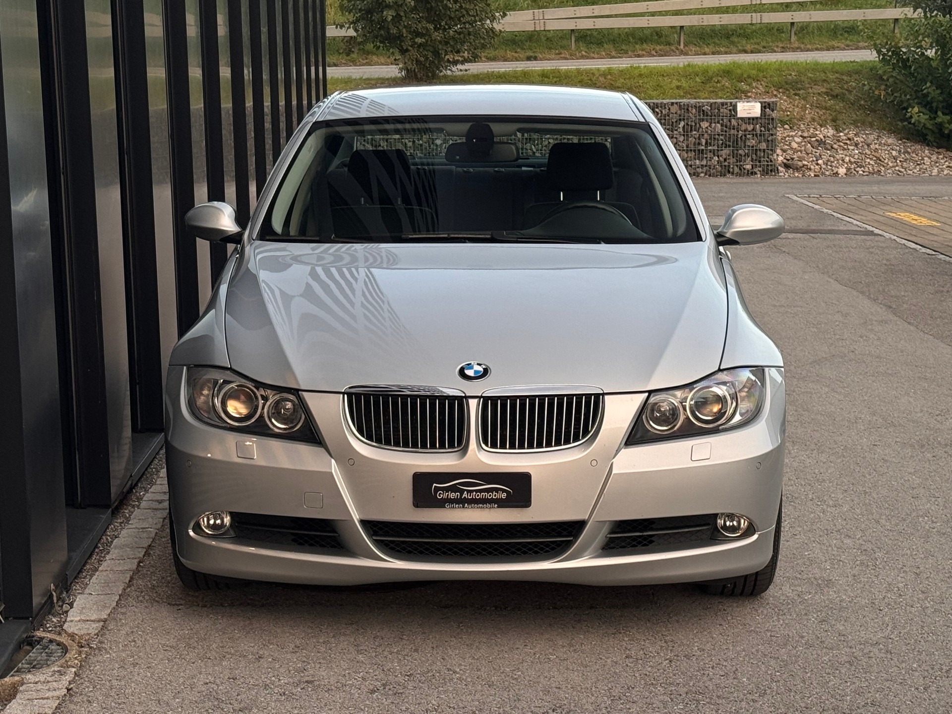 BMW 325xi Steptronic-image-1