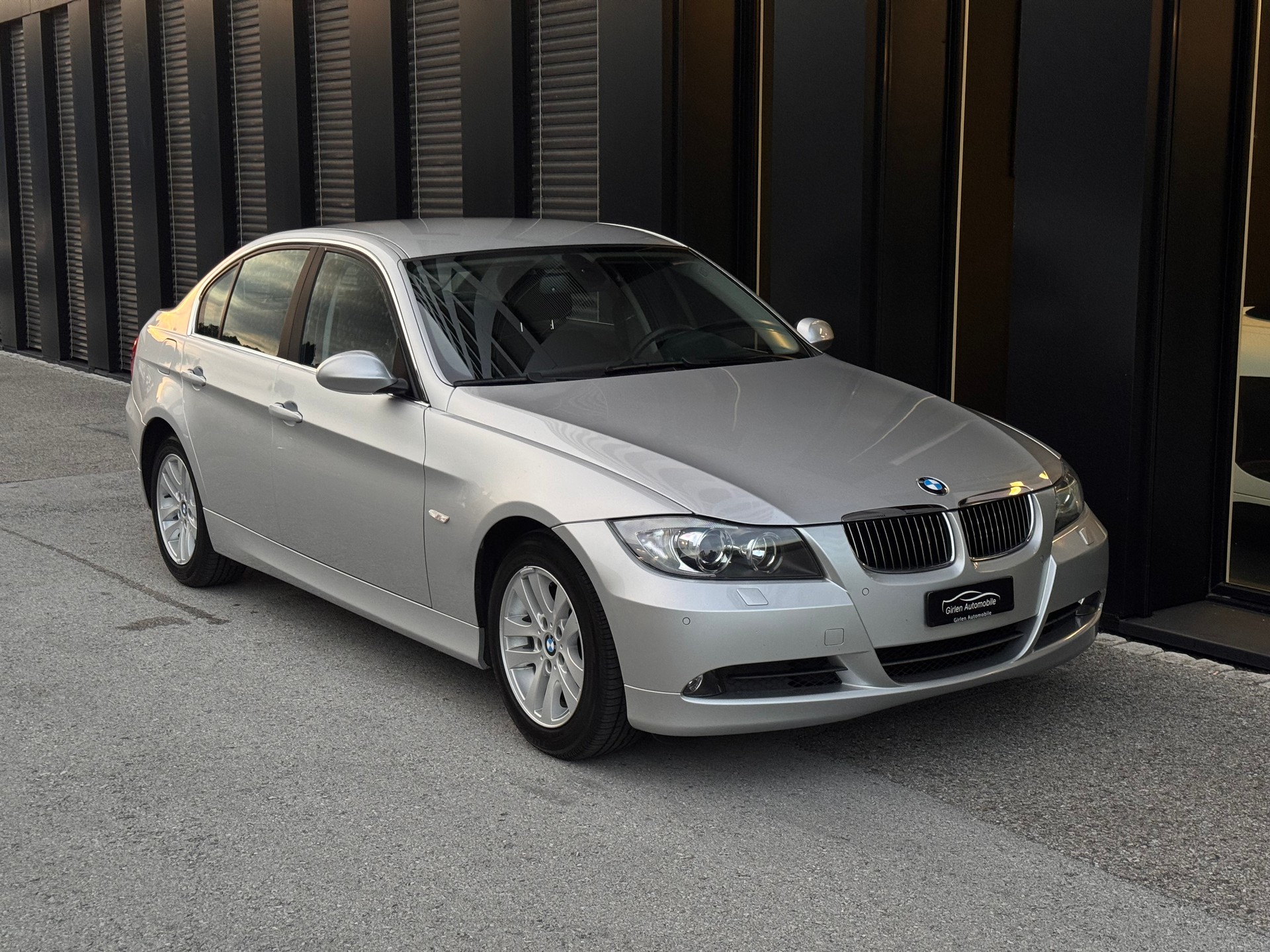 BMW 325xi Steptronic-image-8