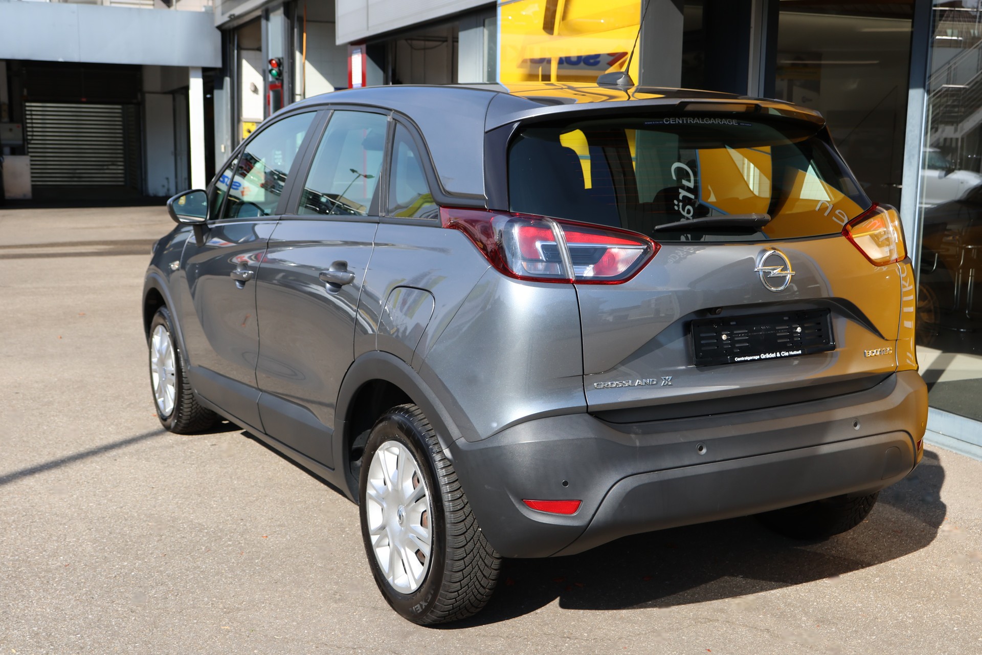 OPEL Crossland X 1.2T Enjoy-image-2