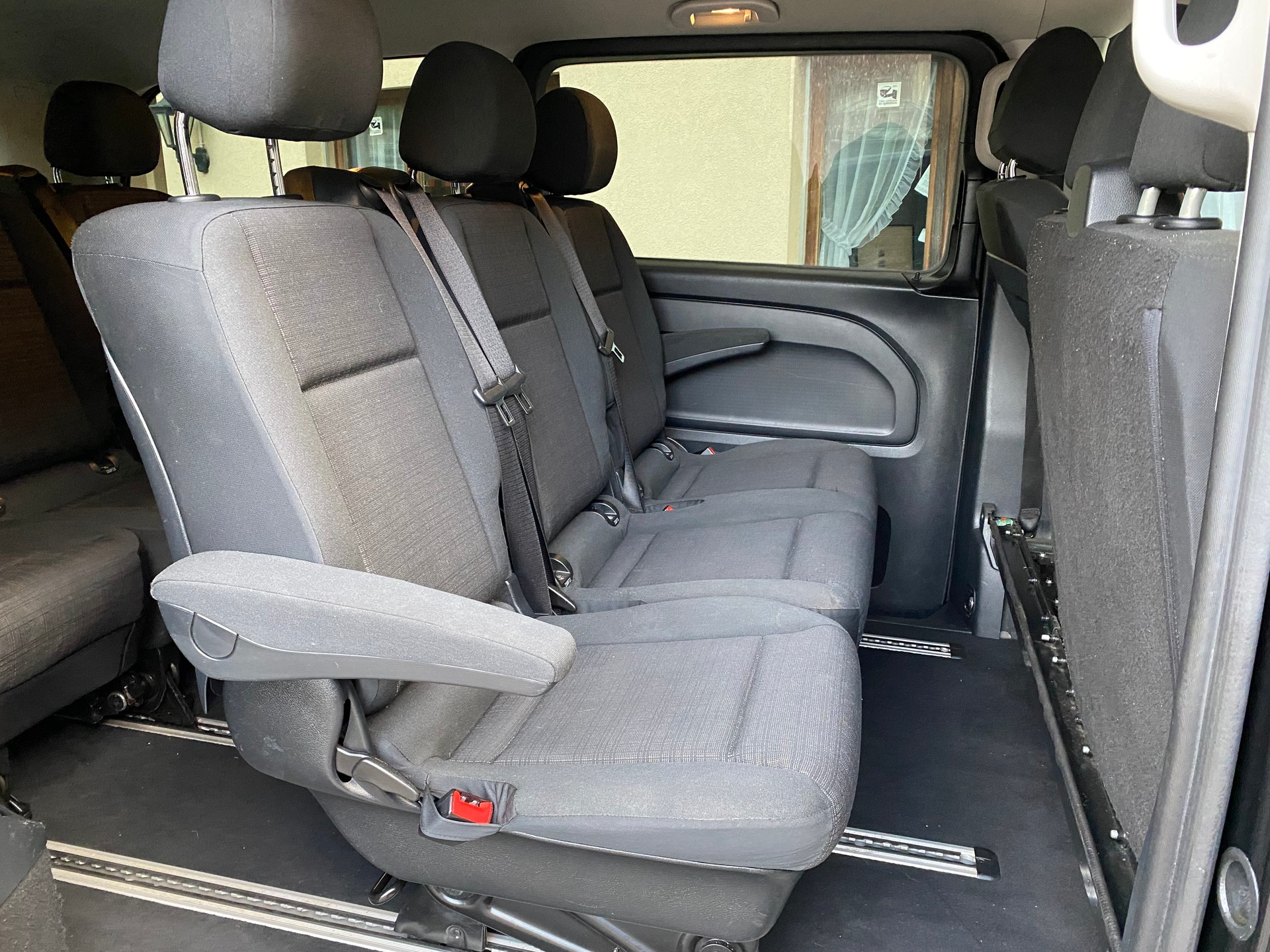 MERCEDES-BENZ Vito 116 BlueTec Tourer Select L 4Matic 7G-Tronic-image-7