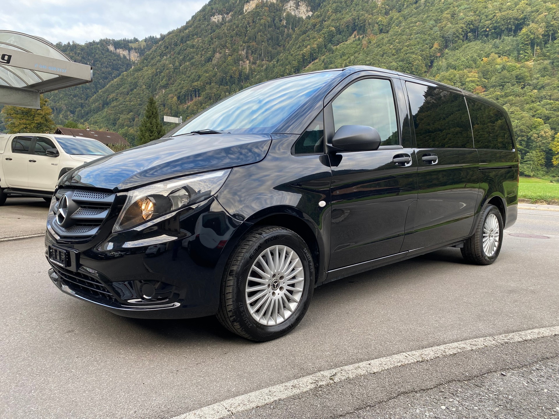 MERCEDES-BENZ Vito 116 BlueTec Tourer Select L 4Matic 7G-Tronic-image-1