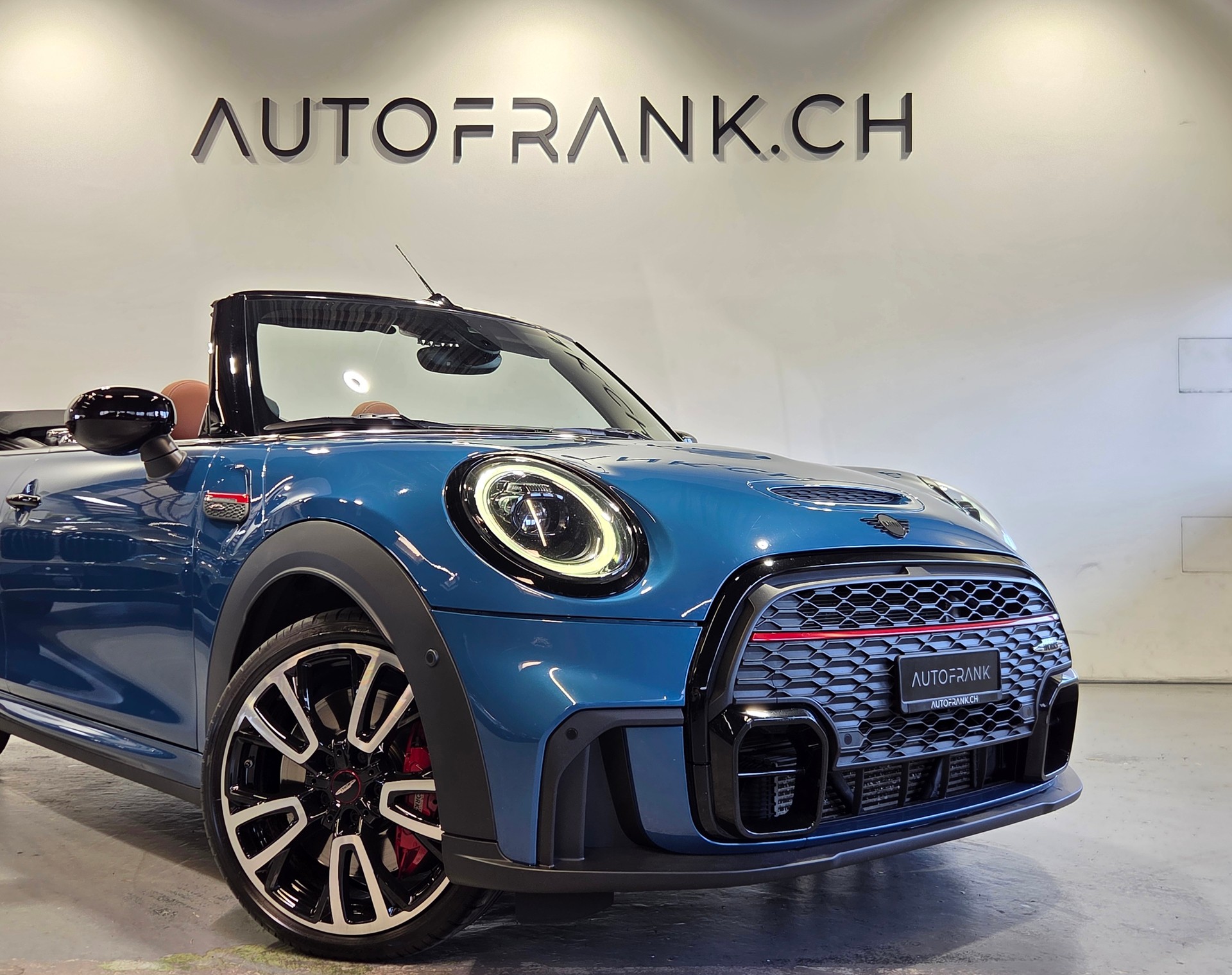 MINI Cabrio F57 2.0i John Cooper Works SAG-showroom-element-1