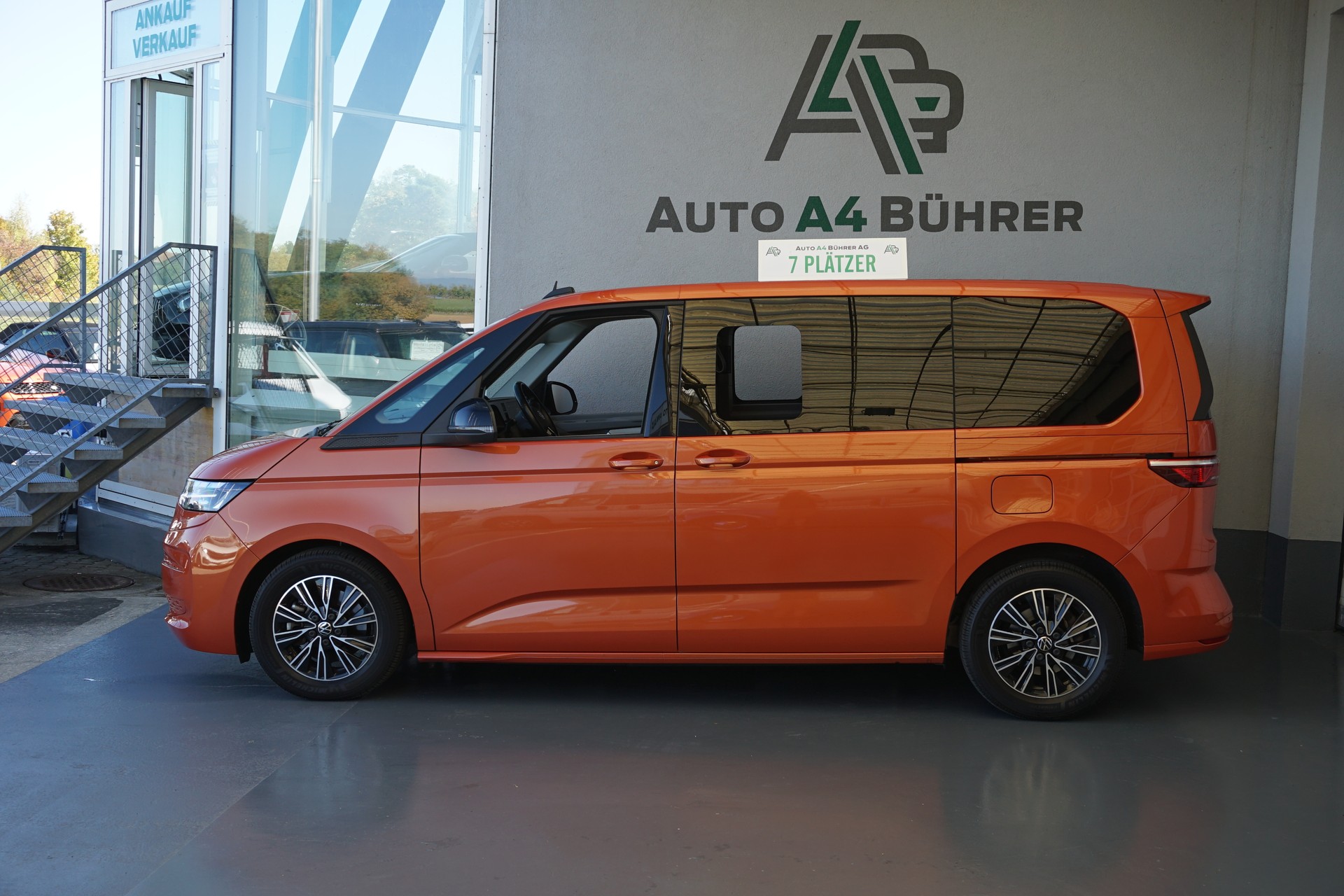 VW T 7 Multivan 1.4 eHybrid 218 PS Liberty Automat Plug-In 7 Plätzer-image-1