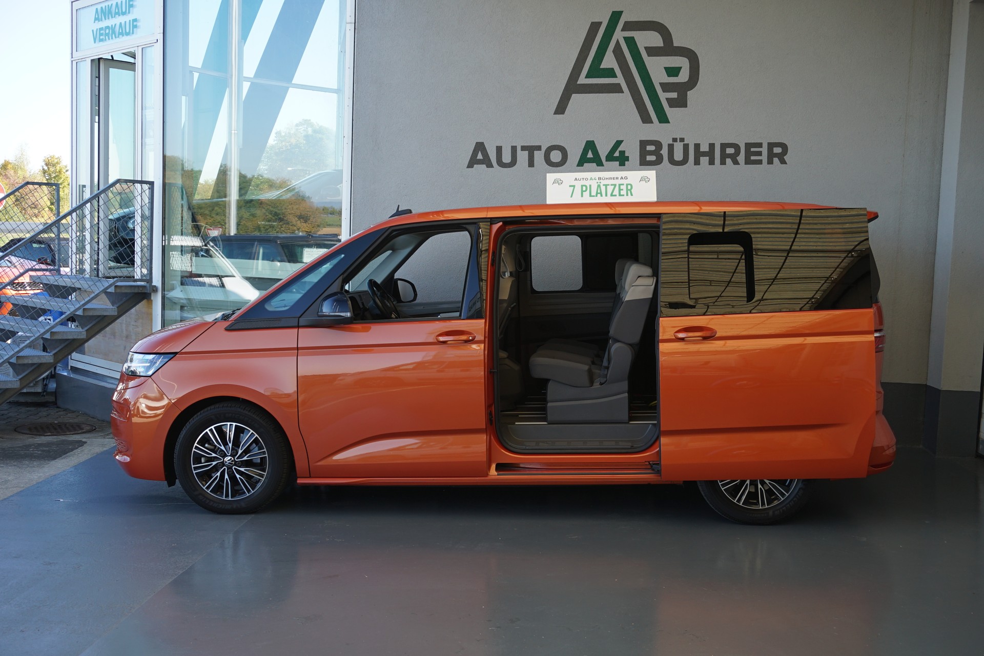 VW T 7 Multivan 1.4 eHybrid 218 PS Liberty Automat Plug-In 7 Plätzer-image-0