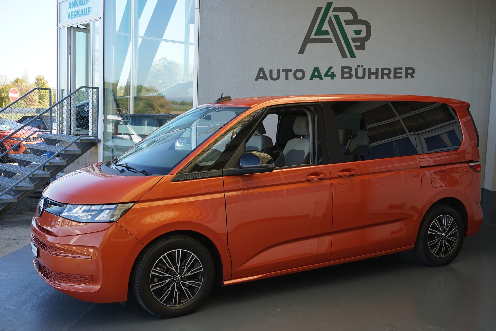 VW T 7 Multivan 1.4 eHybrid 218 PS Liberty Automat Plug-In 7 Plätzer-image-4