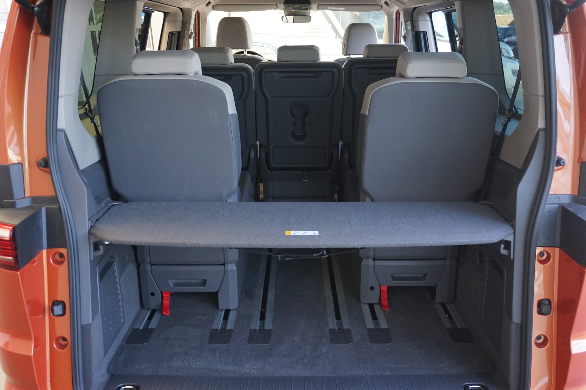 VW T 7 Multivan 1.4 eHybrid 218 PS Liberty Automat Plug-In 7 Plätzer-image-13