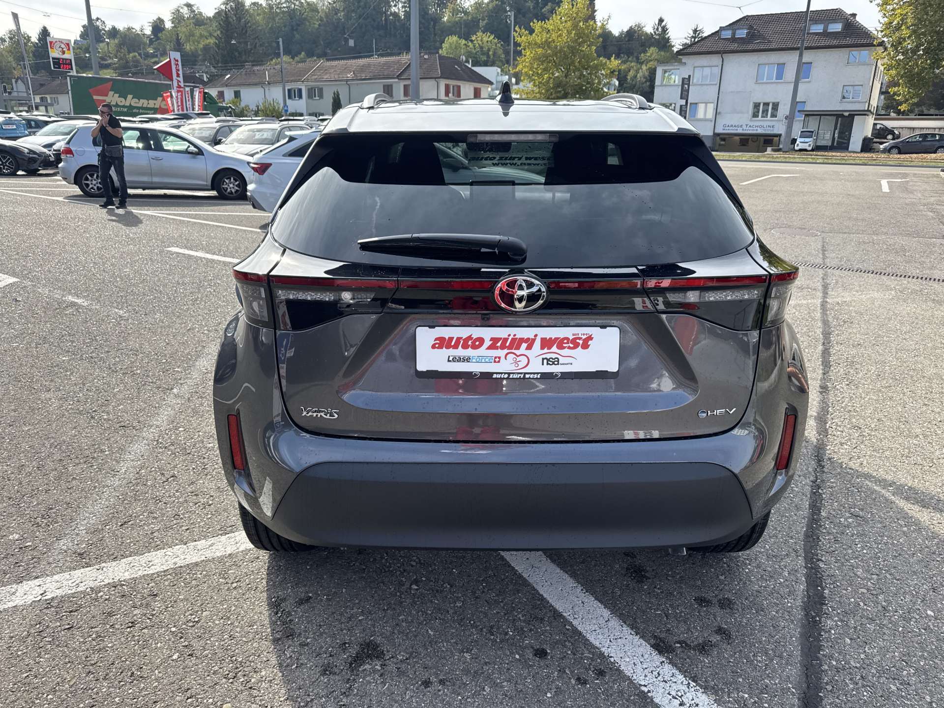 TOYOTA Yaris Cross 1.5 Comfort e-CVT Automat-image-14