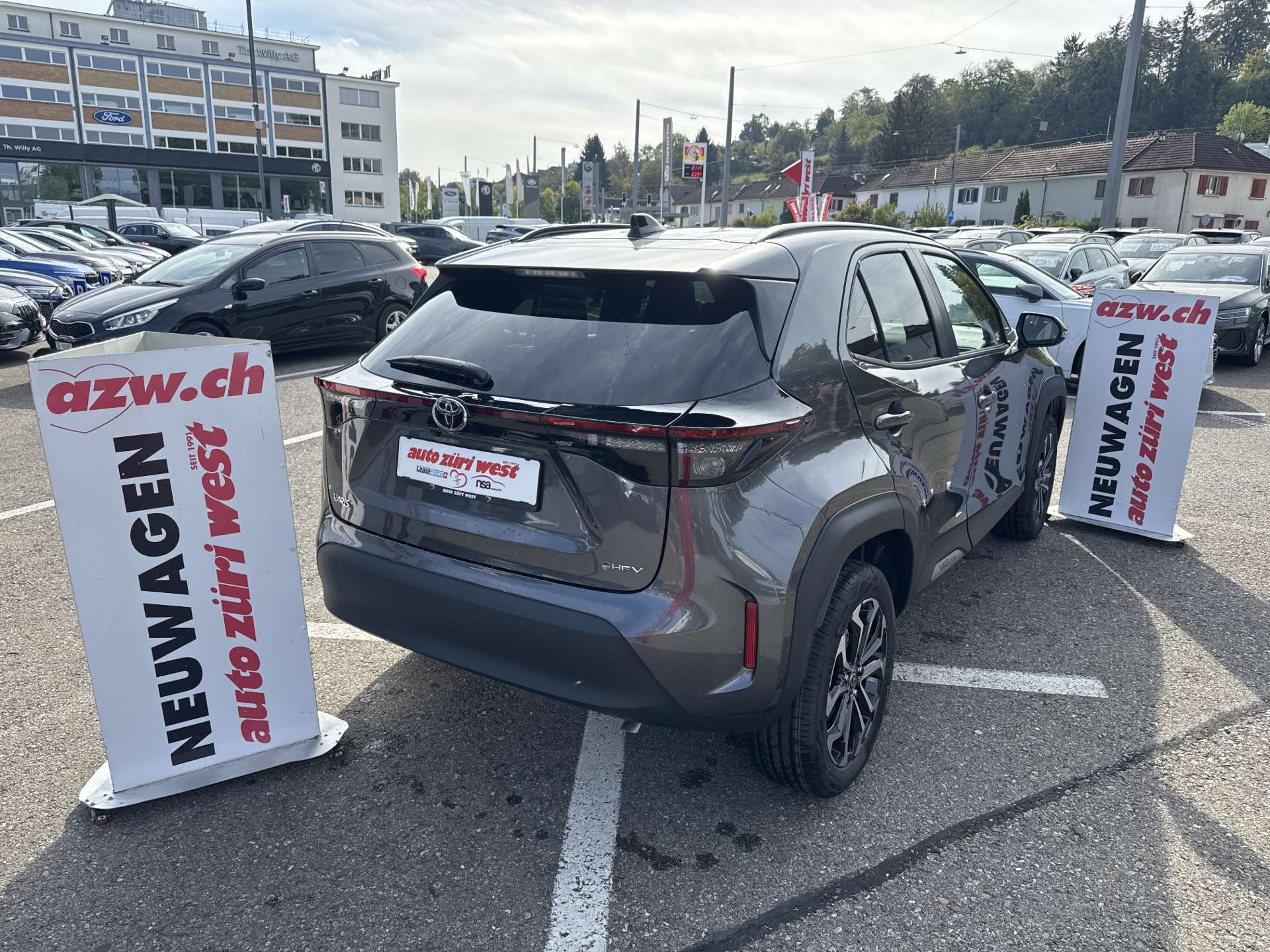 TOYOTA Yaris Cross 1.5 Comfort e-CVT Automat-showroom-element-2