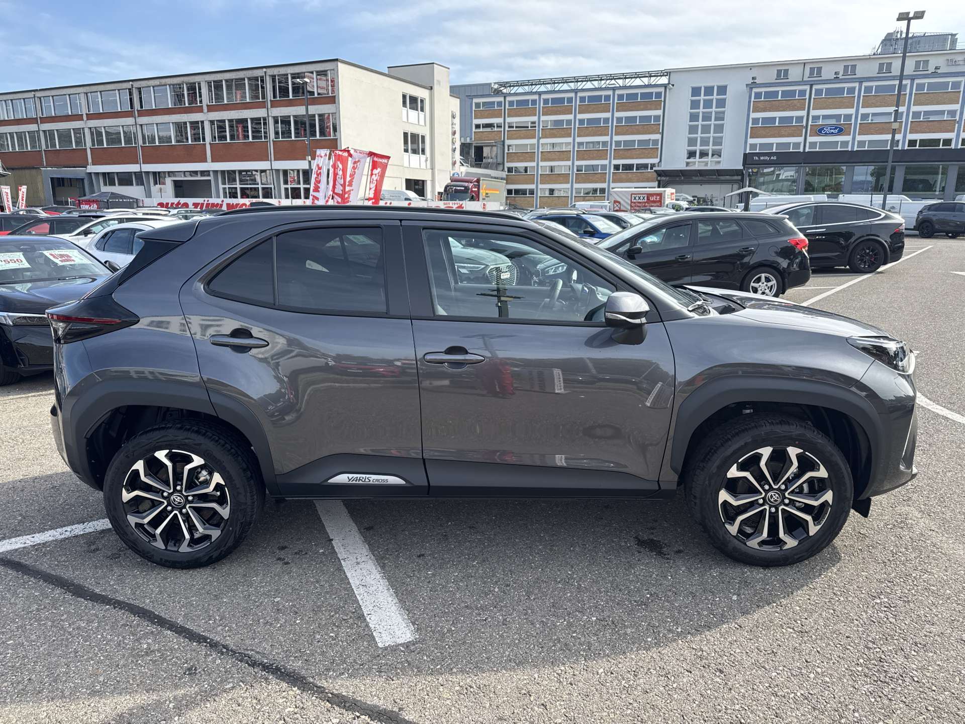 TOYOTA Yaris Cross 1.5 Comfort e-CVT Automat-image-10