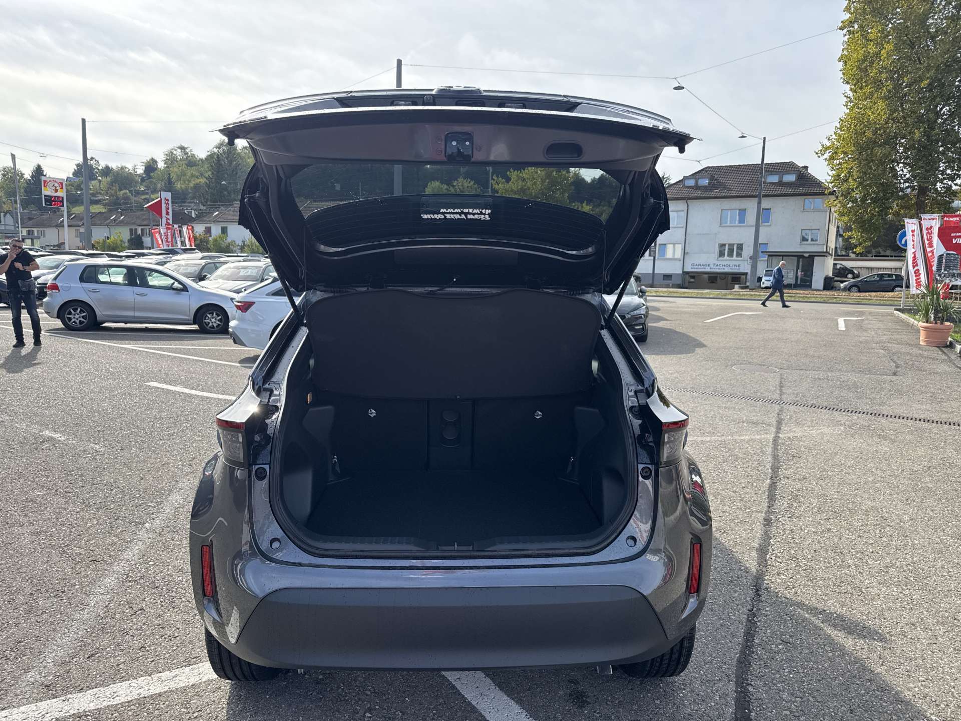 TOYOTA Yaris Cross 1.5 Comfort e-CVT Automat-image-7