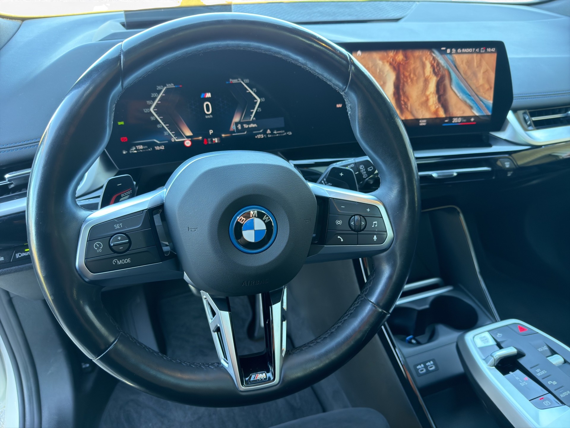 BMW 230e xDrive Active Tourer M Sport-image-8