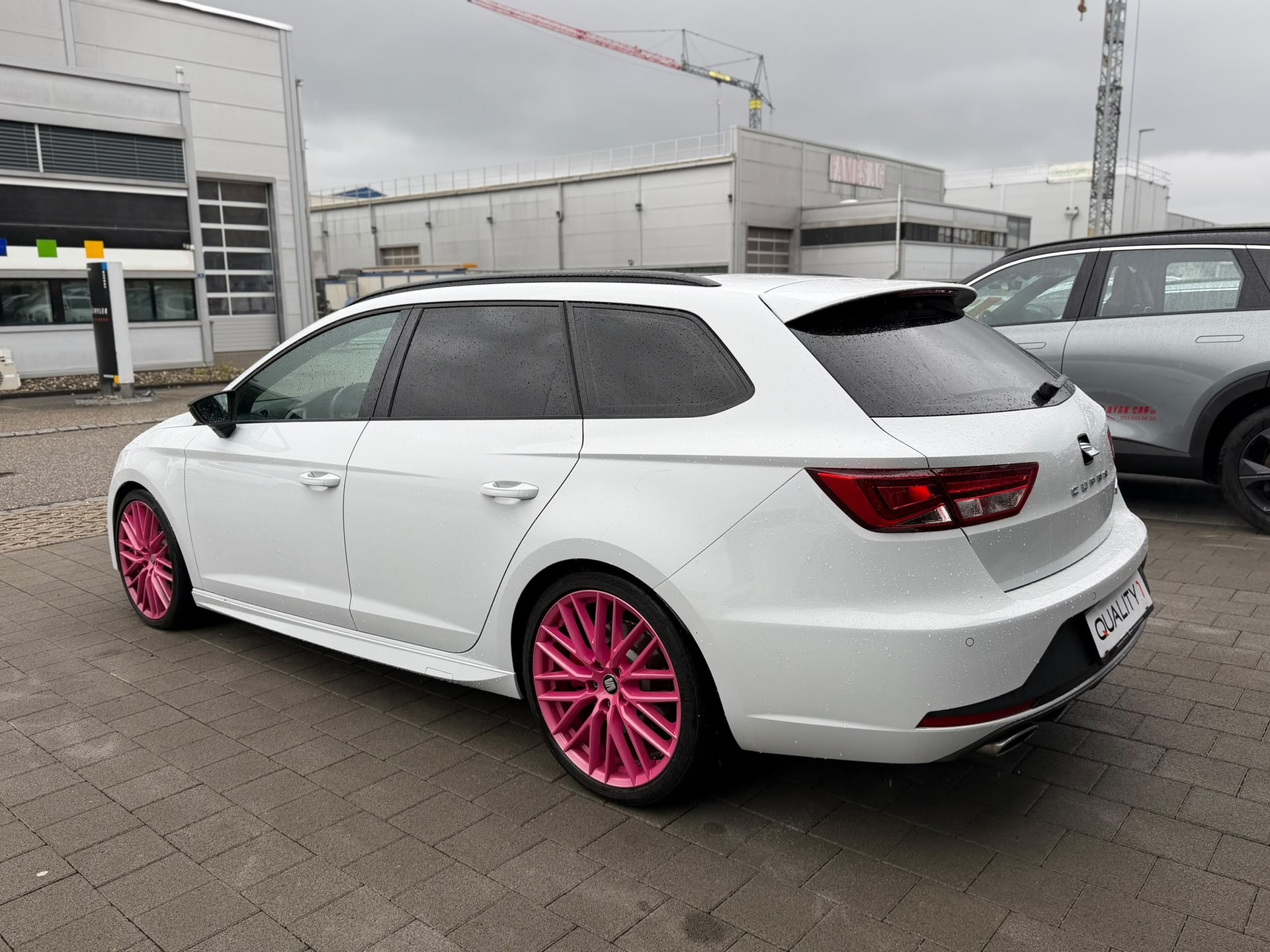SEAT Leon ST 2.0 TSI Cupra 290 DSG-image-4