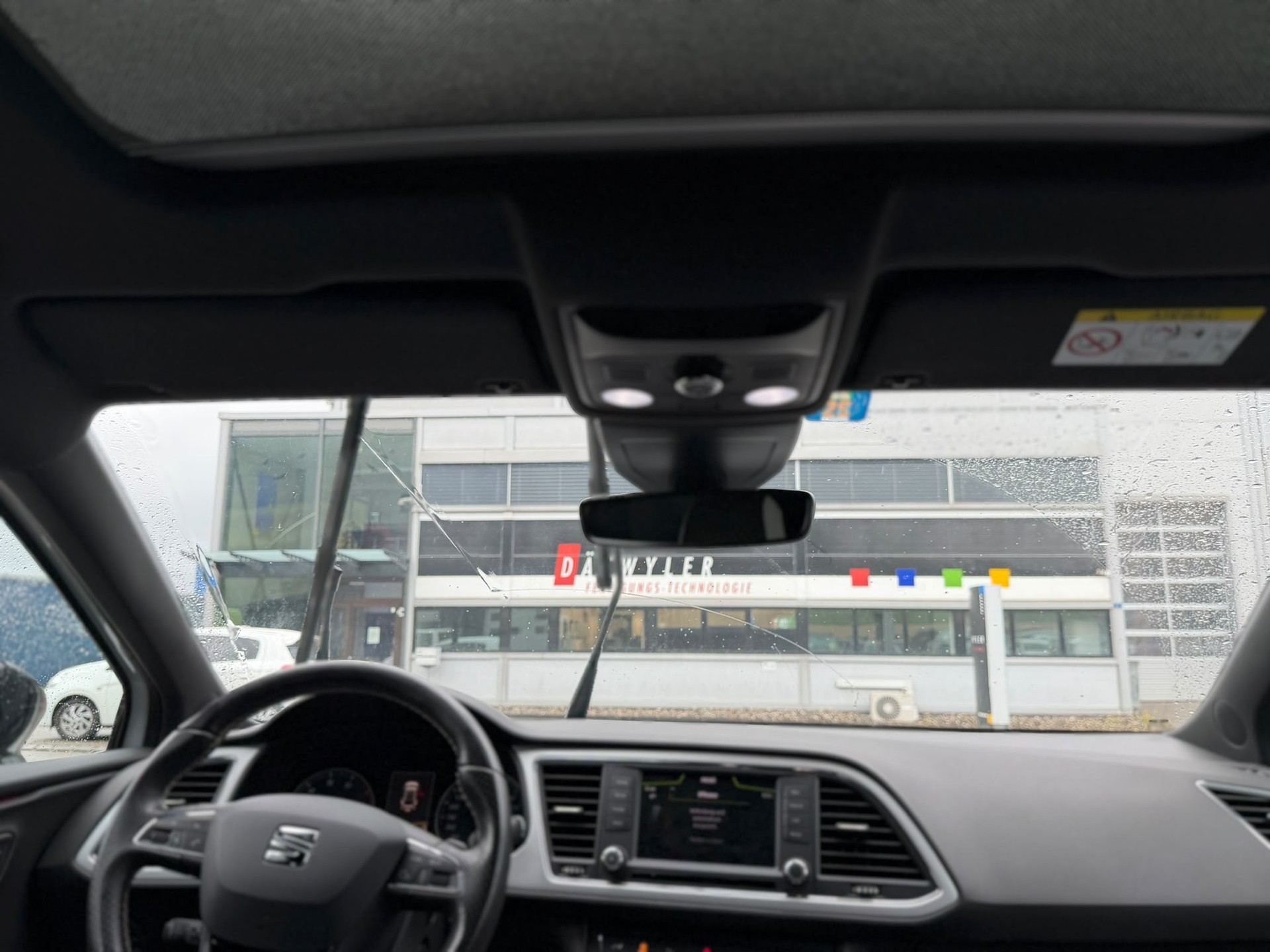 SEAT Leon ST 2.0 TSI Cupra 290 DSG-image-24