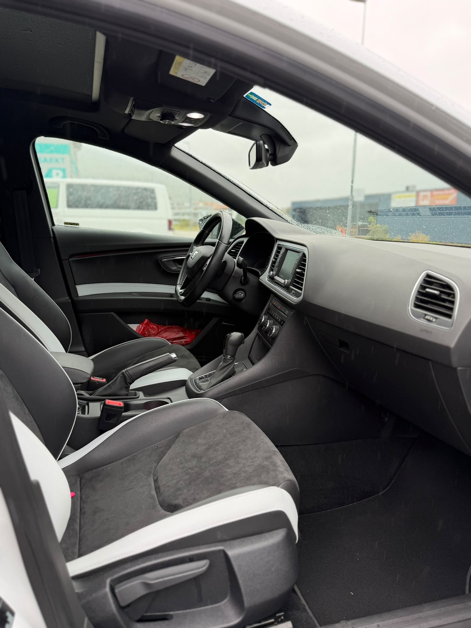 SEAT Leon ST 2.0 TSI Cupra 290 DSG-image-22